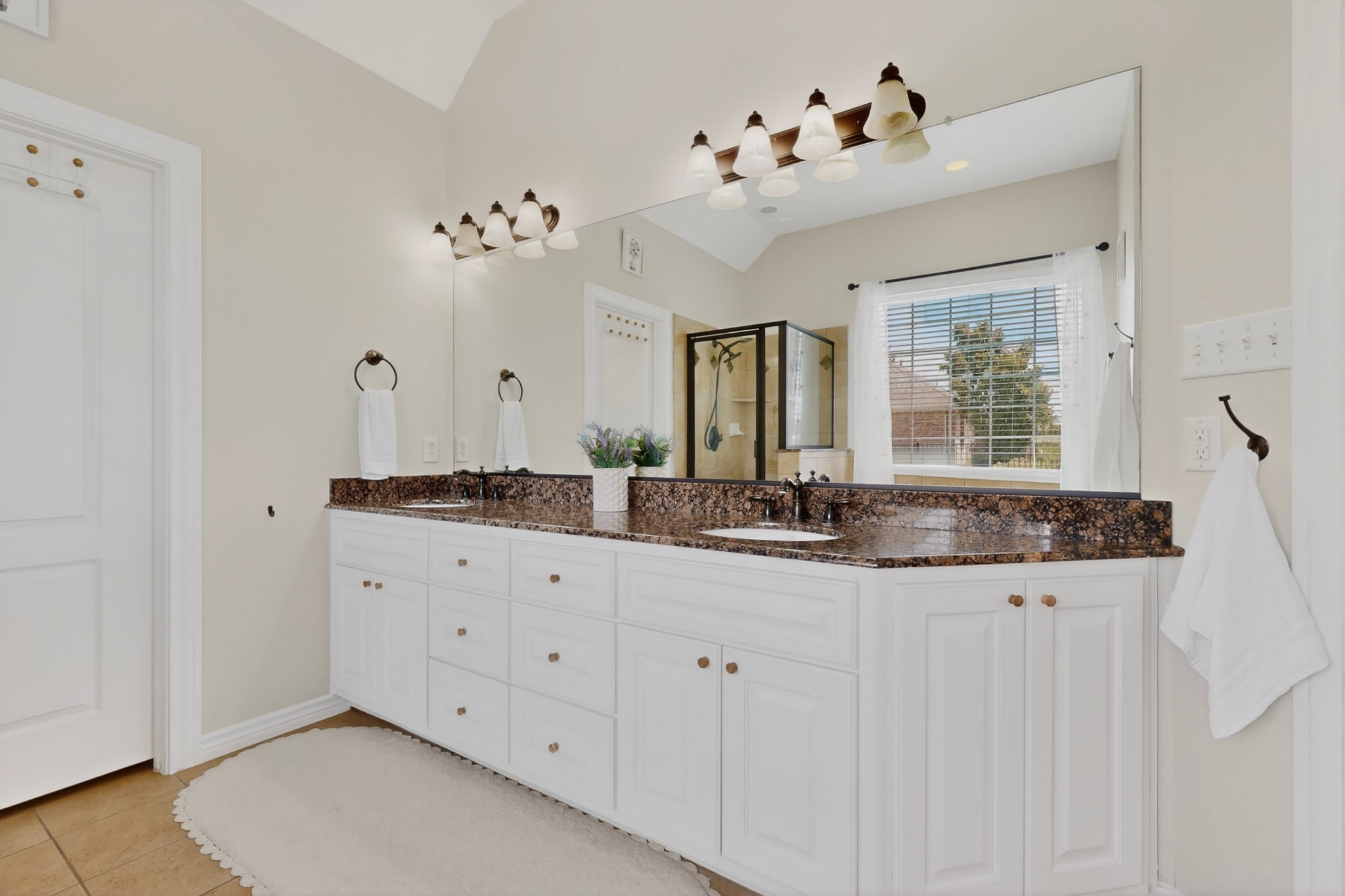 15144 Delaney Lane Talty TX 75126