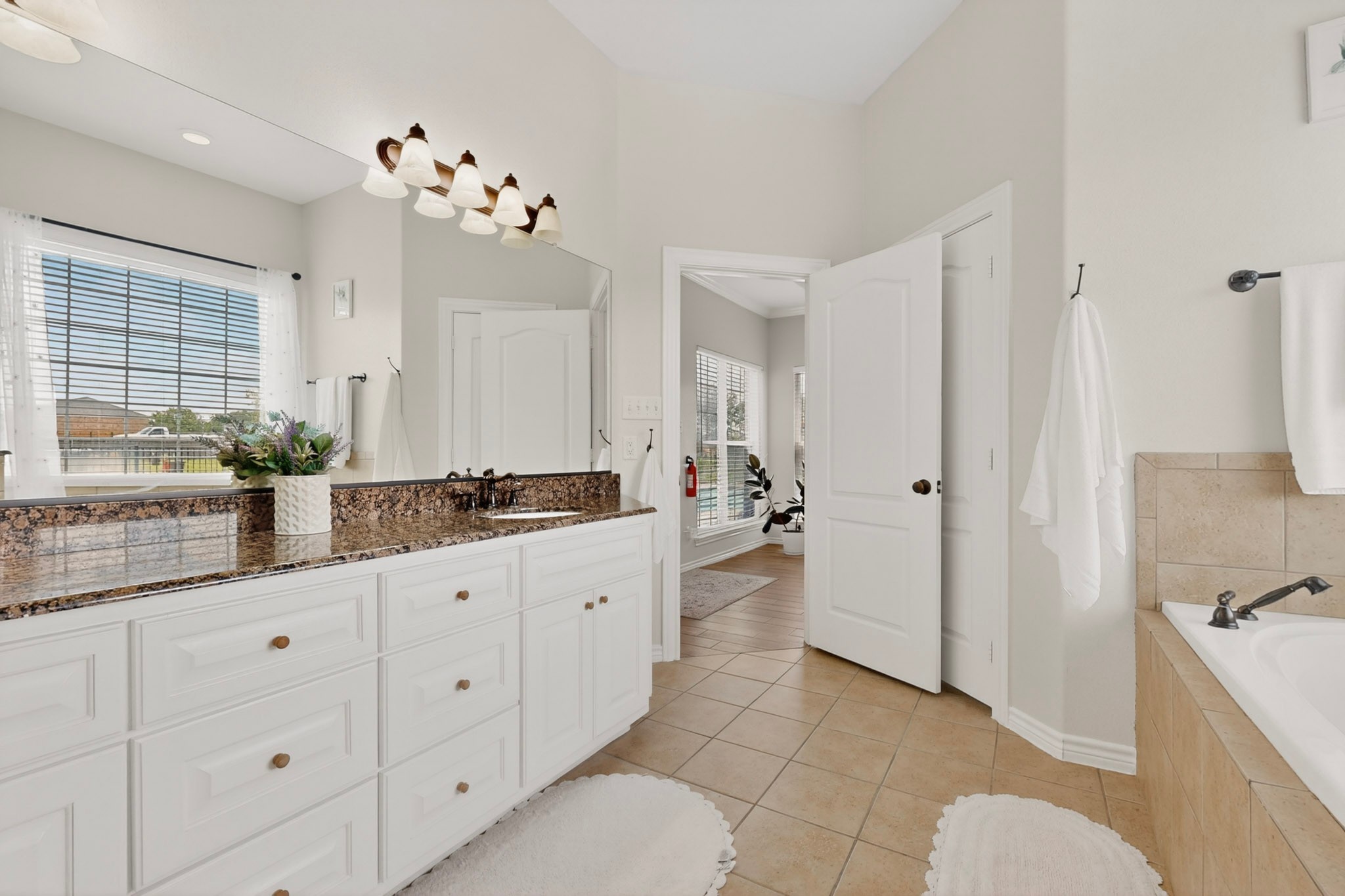 15144 Delaney Lane Talty TX 75126