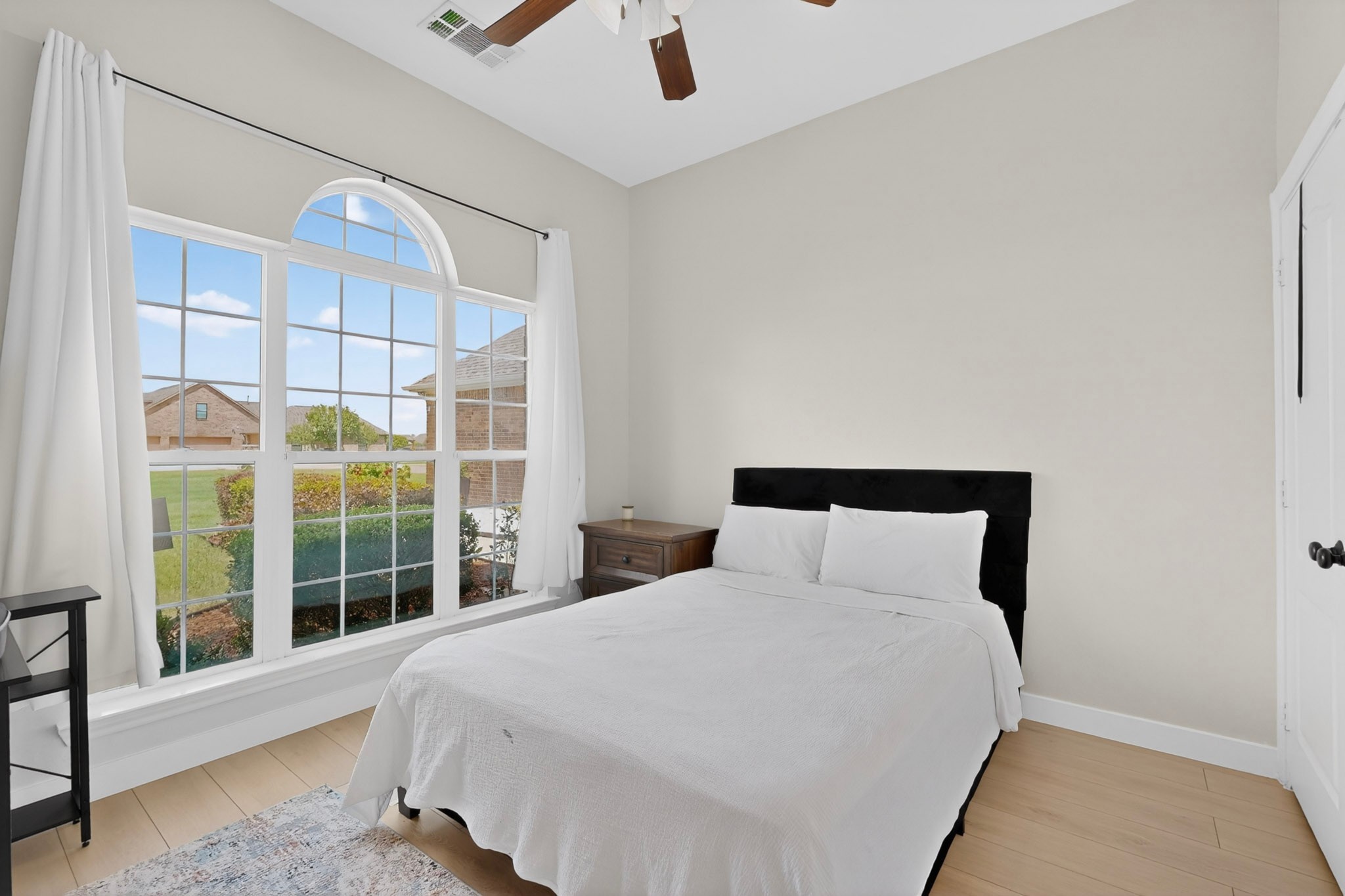15144 Delaney Lane Talty TX 75126
