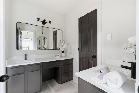 401 Rocky Canyon Court Arlington TX 76011