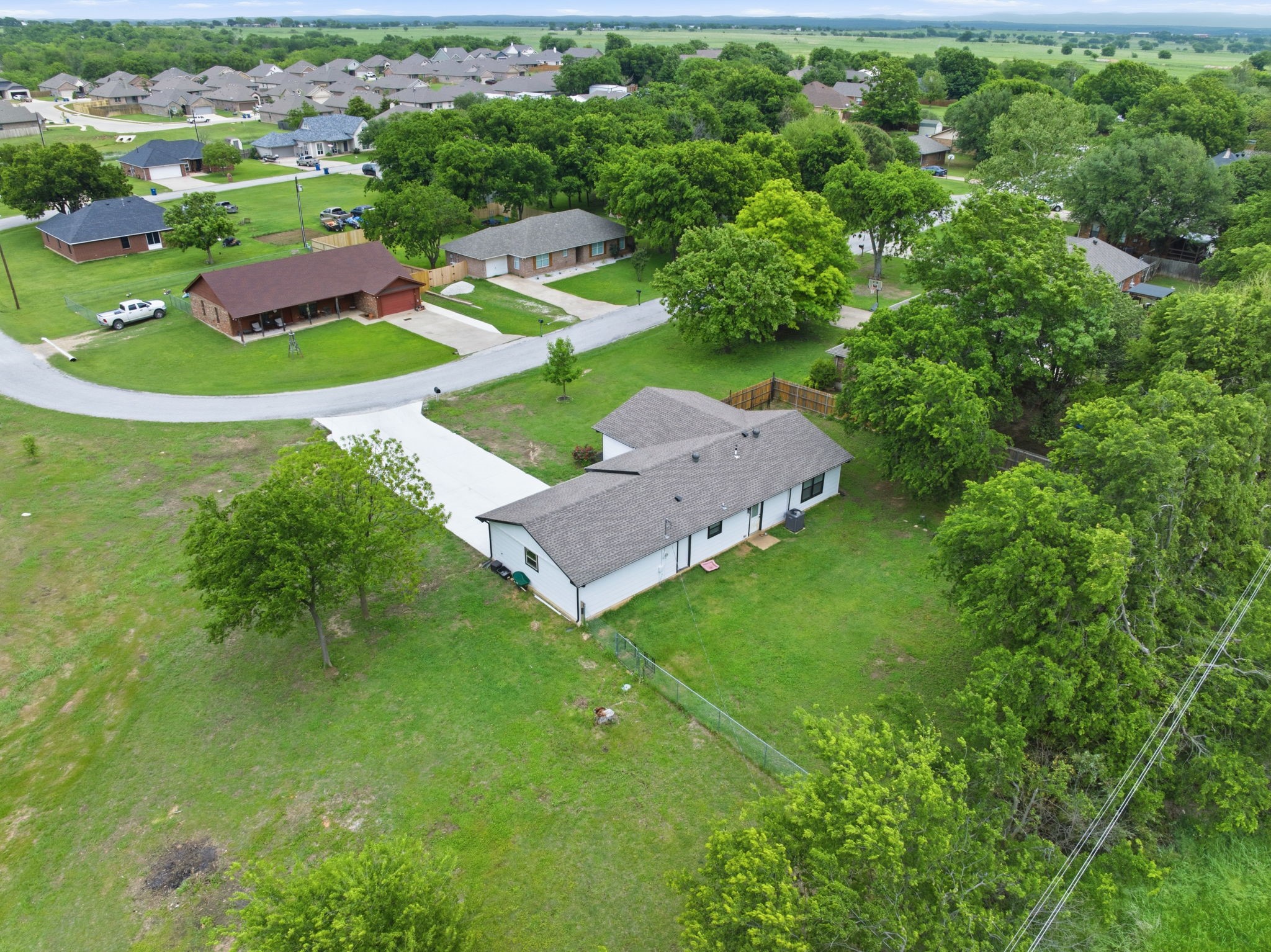 290 Old Spanish Trail Valley View TX 76272