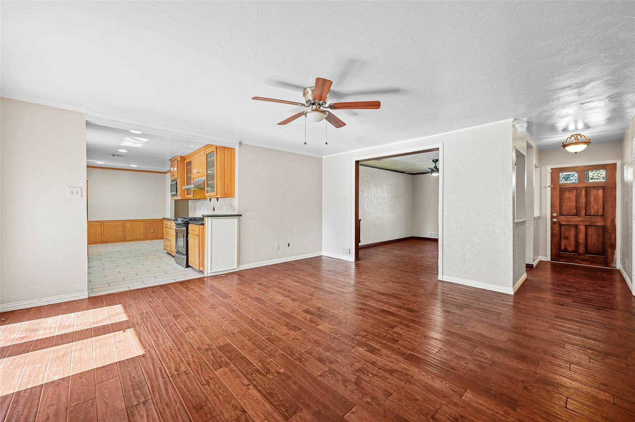 412 Spinner Road Desoto TX 75115