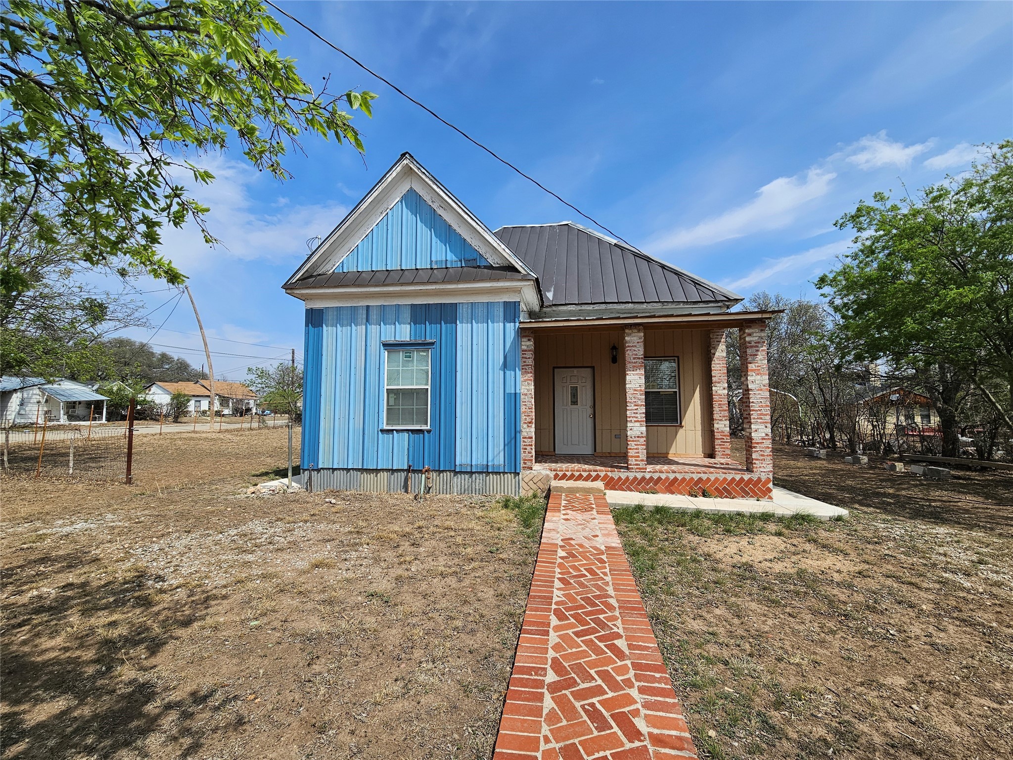 501 E 10th Street Brady TX 76825