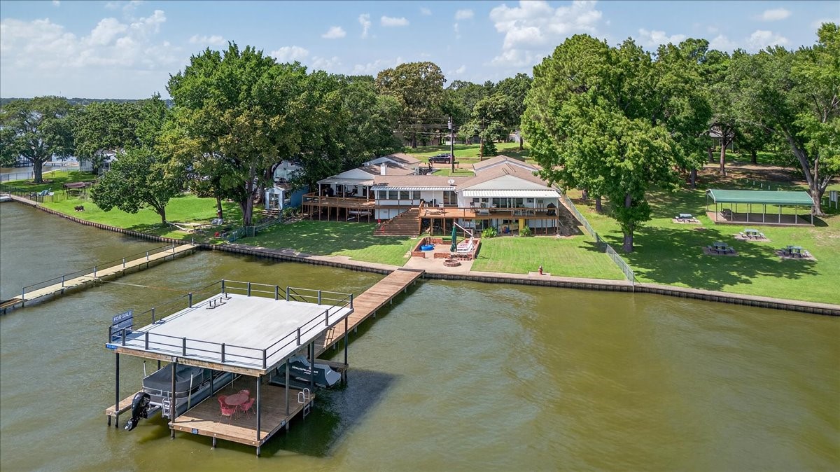 105 Bluewater Circle Mabank TX 75156