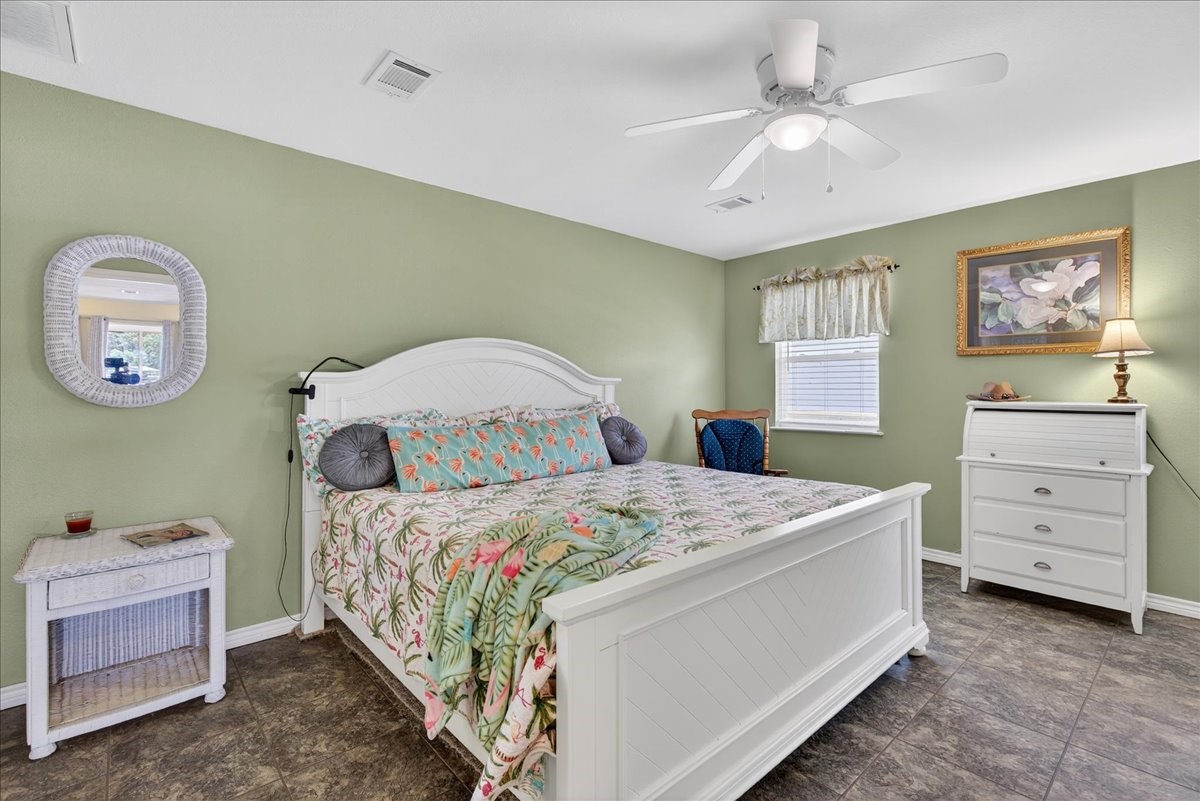 105 Bluewater Circle Mabank TX 75156
