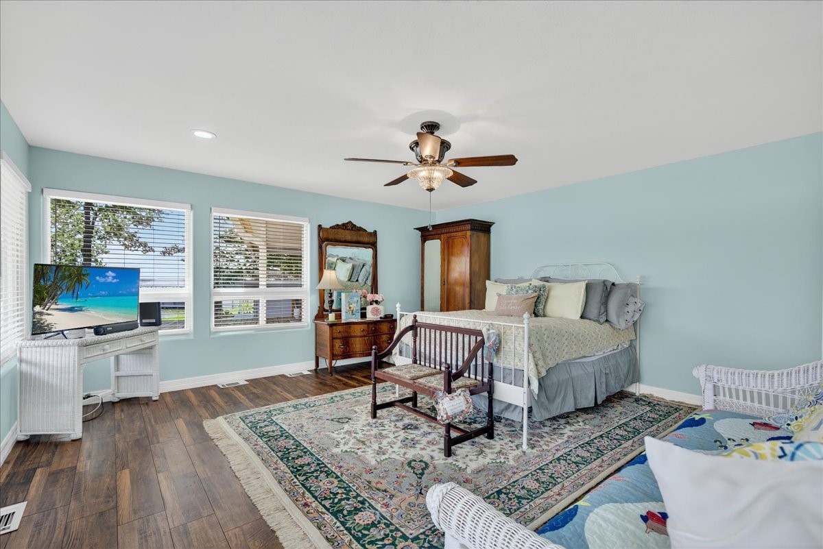 105 Bluewater Circle Mabank TX 75156