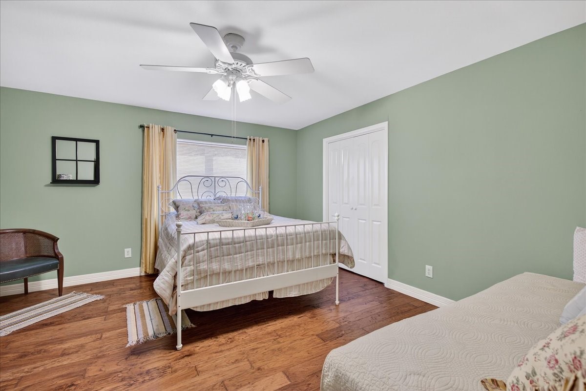 105 Bluewater Circle Mabank TX 75156