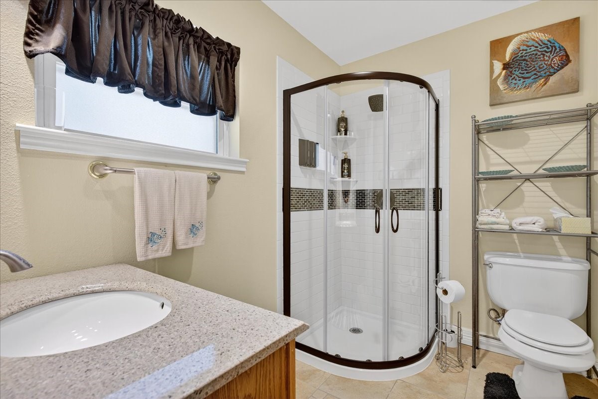 105 Bluewater Circle Mabank TX 75156