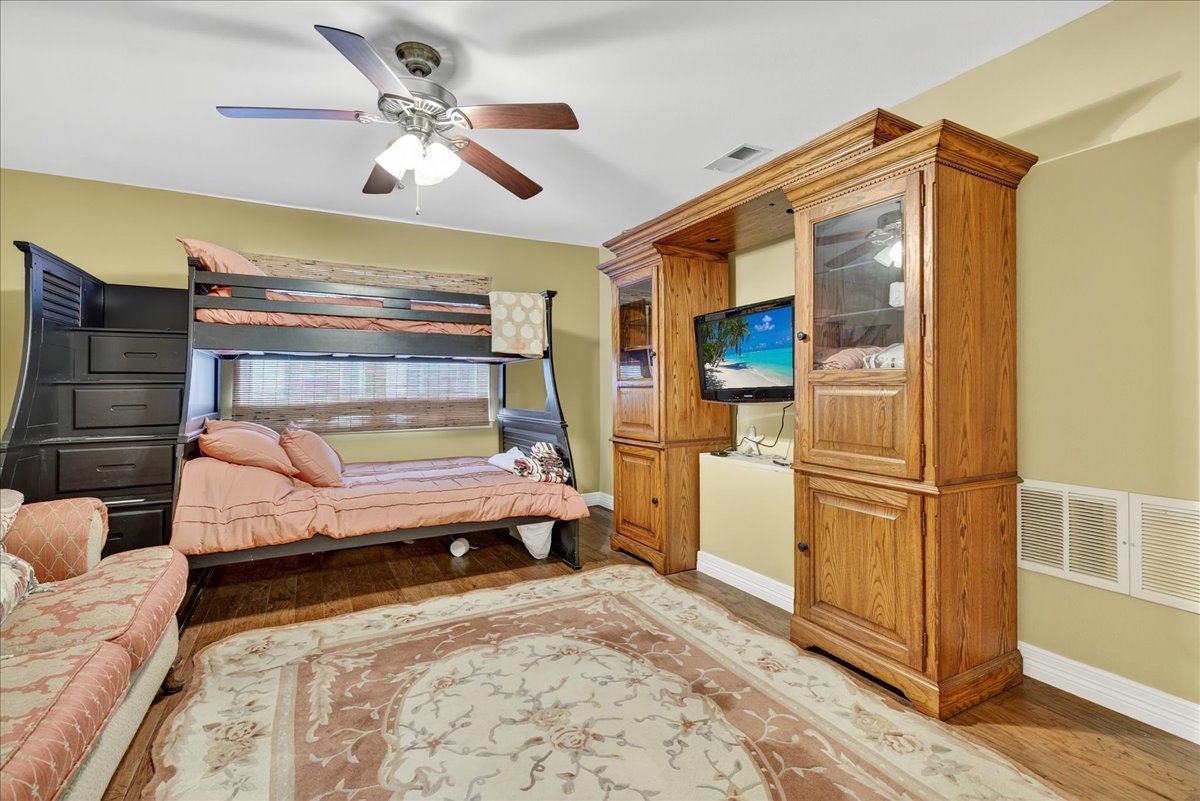 105 Bluewater Circle Mabank TX 75156