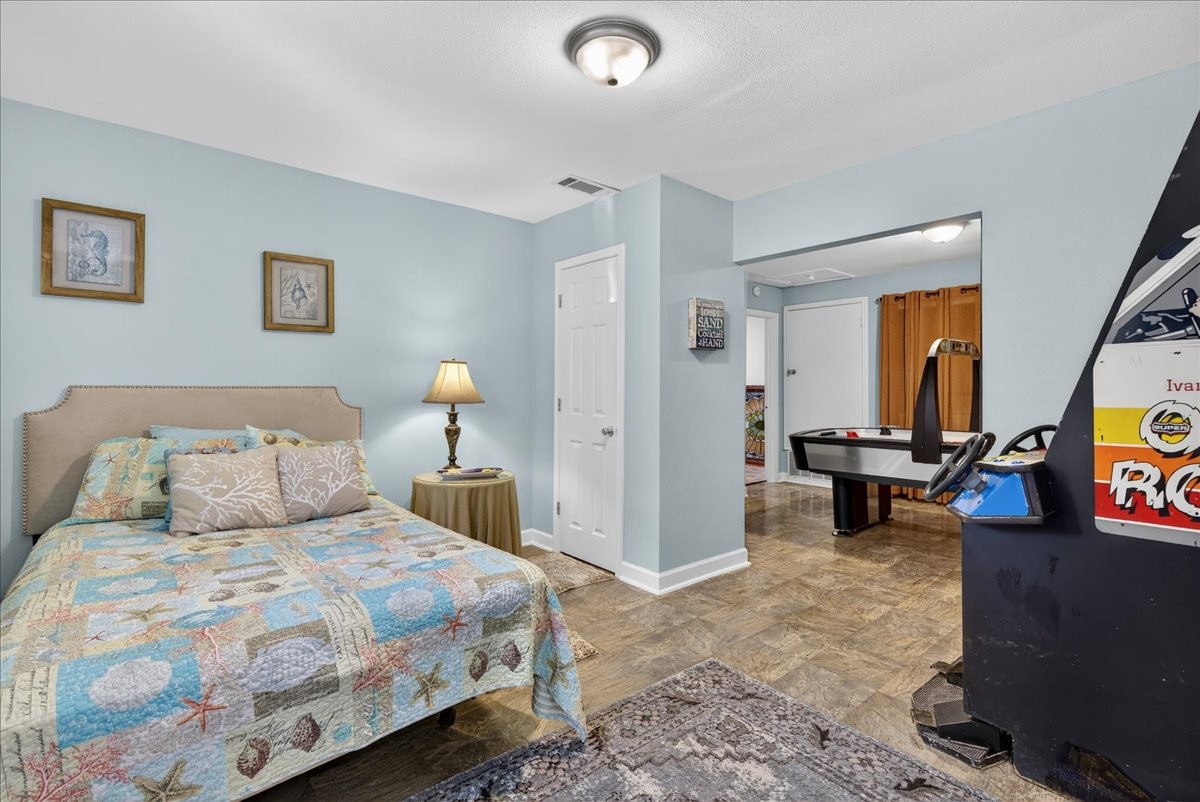 105 Bluewater Circle Mabank TX 75156