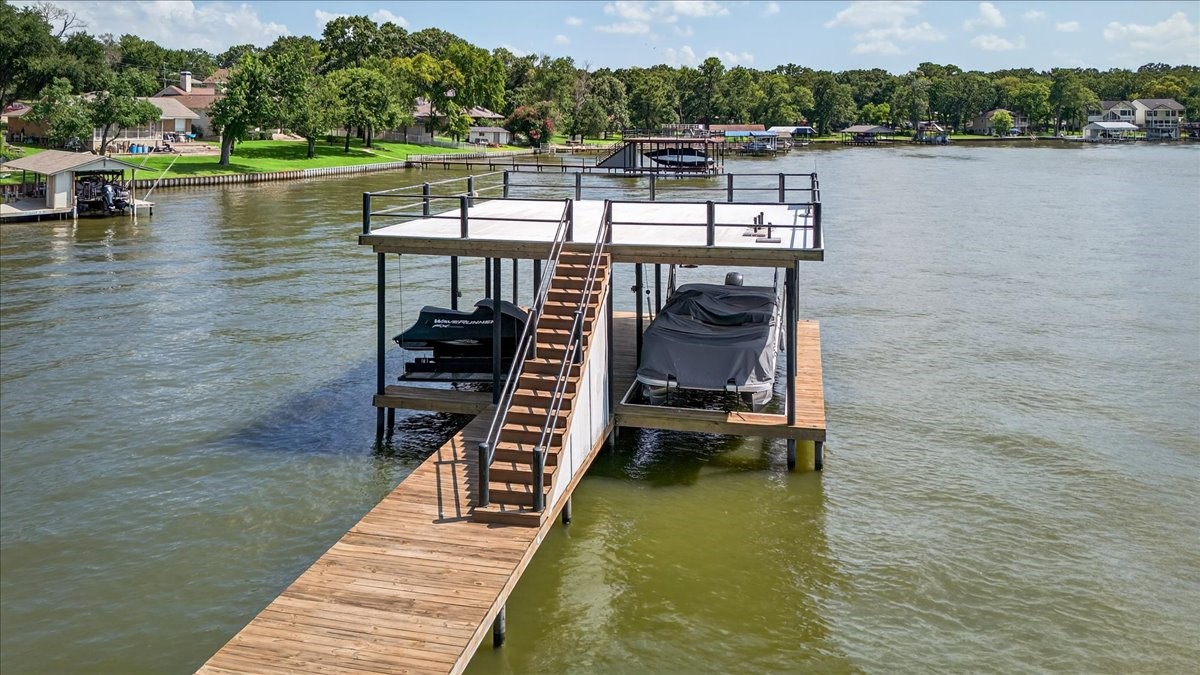 105 Bluewater Circle Mabank TX 75156