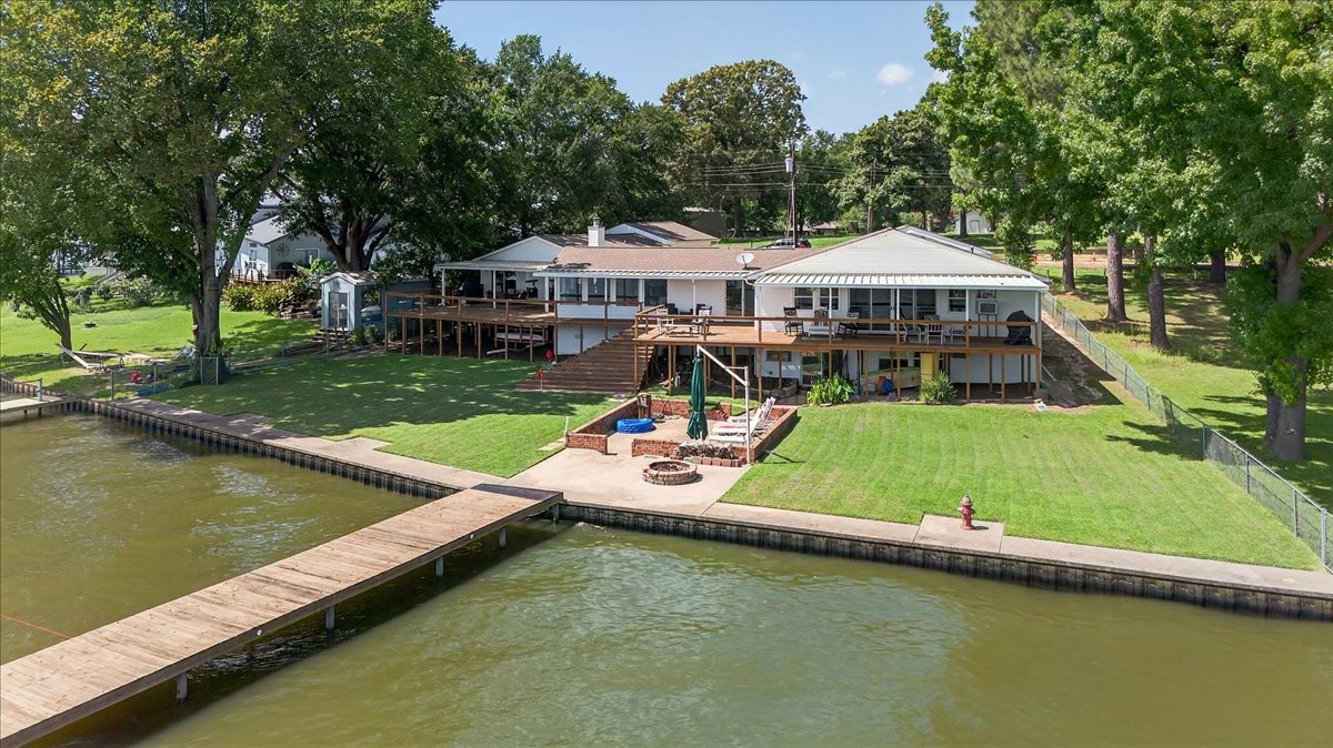105 Bluewater Circle Mabank TX 75156