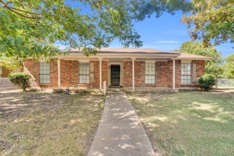 4622 Chalk Court Grand Prairie TX 75052