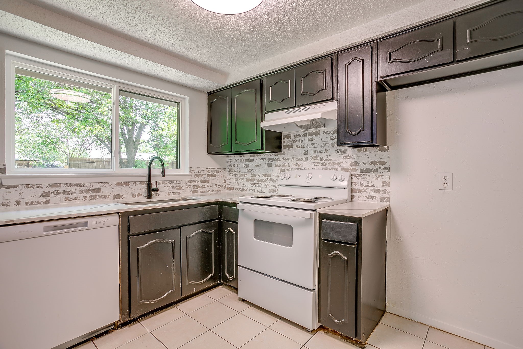 113 Quail Creek Drive Crowley TX 76036