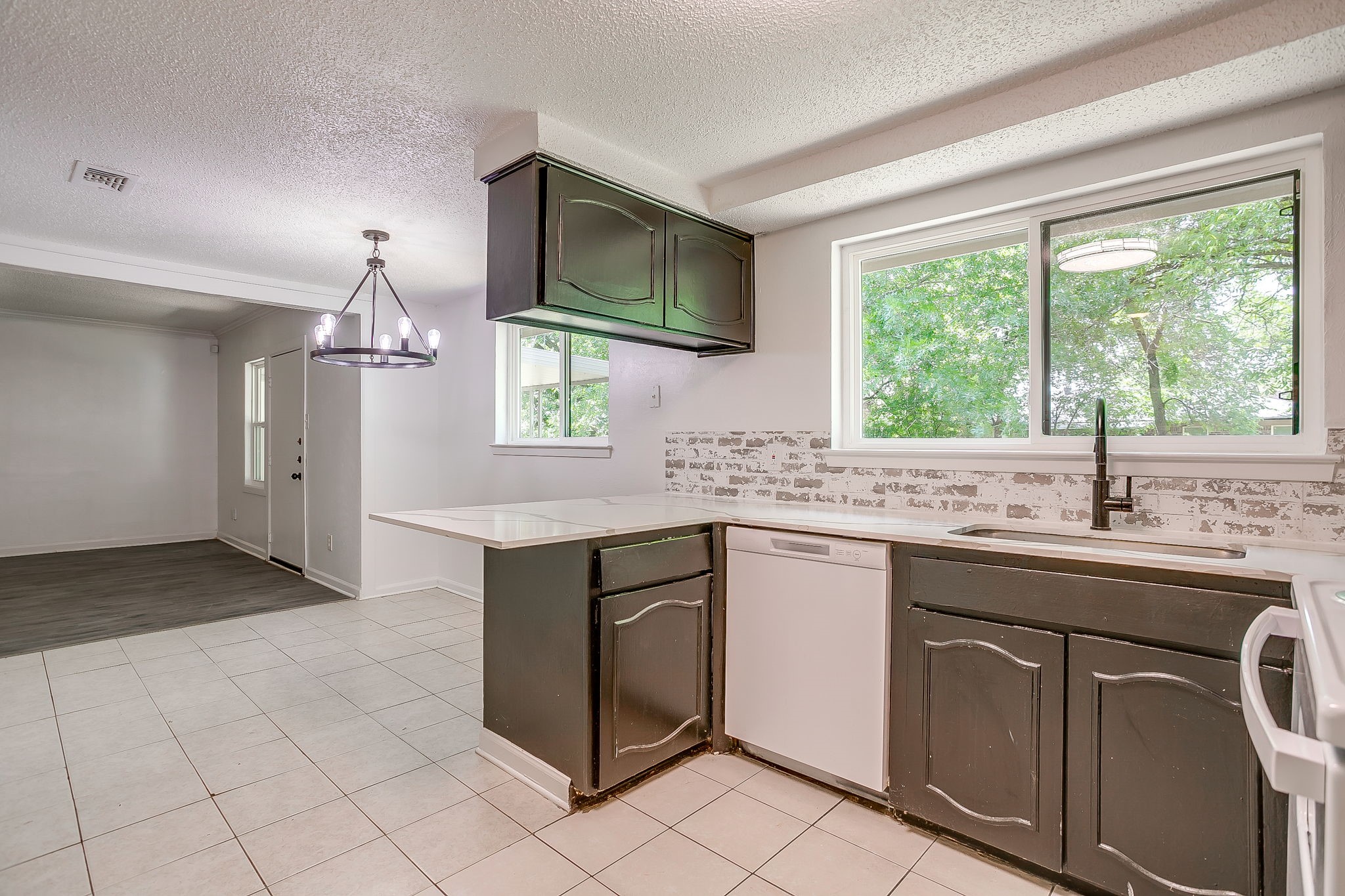 113 Quail Creek Drive Crowley TX 76036