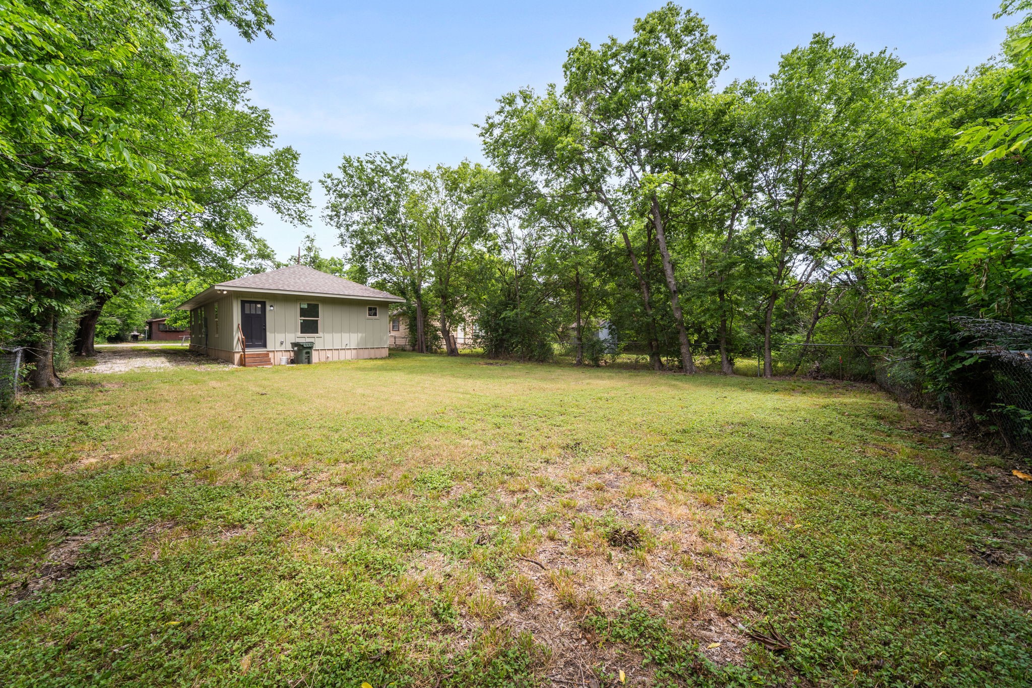 1503 E 9th Avenue Corsicana TX 75110