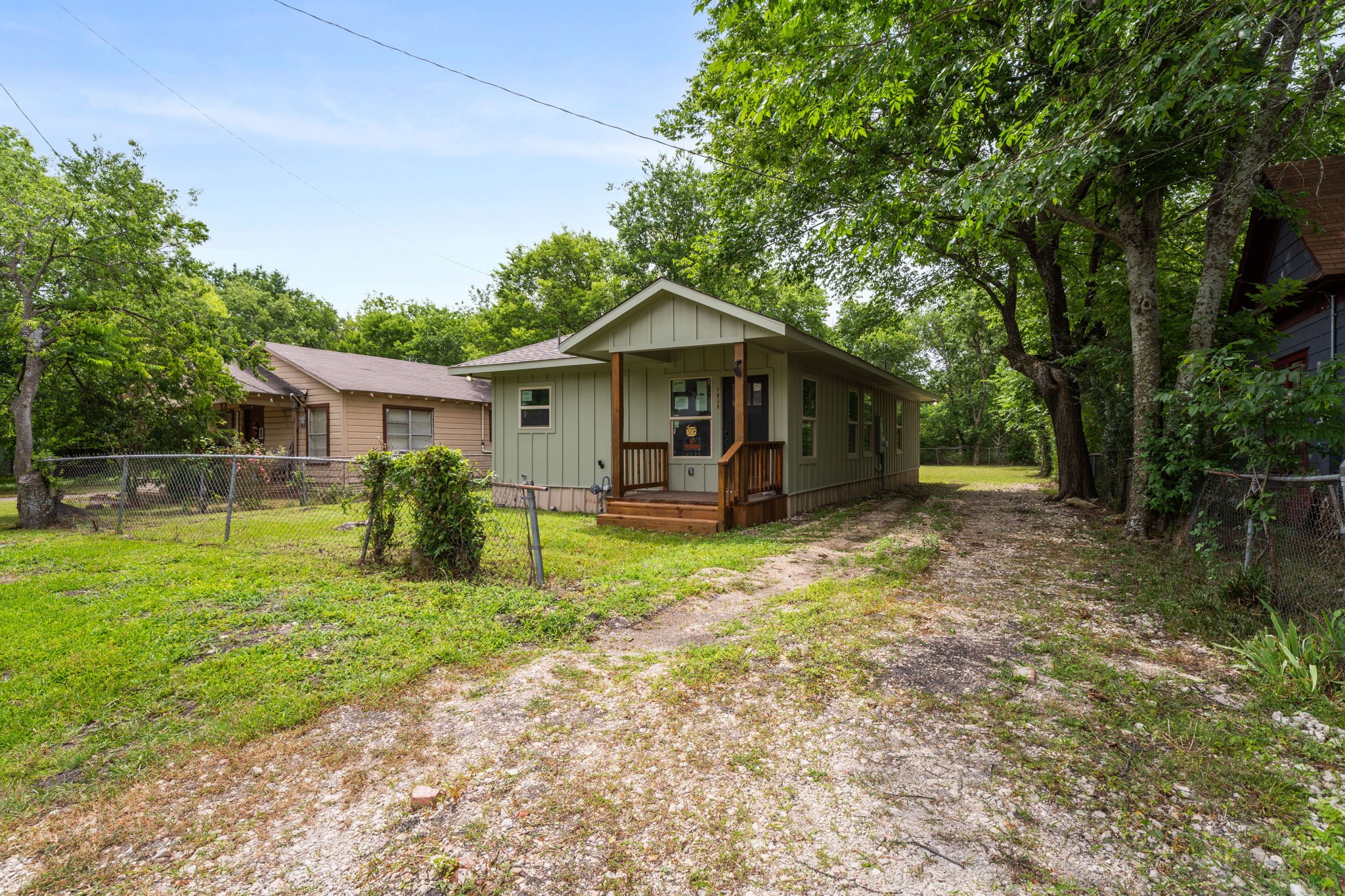 1503 E 9th Avenue Corsicana TX 75110