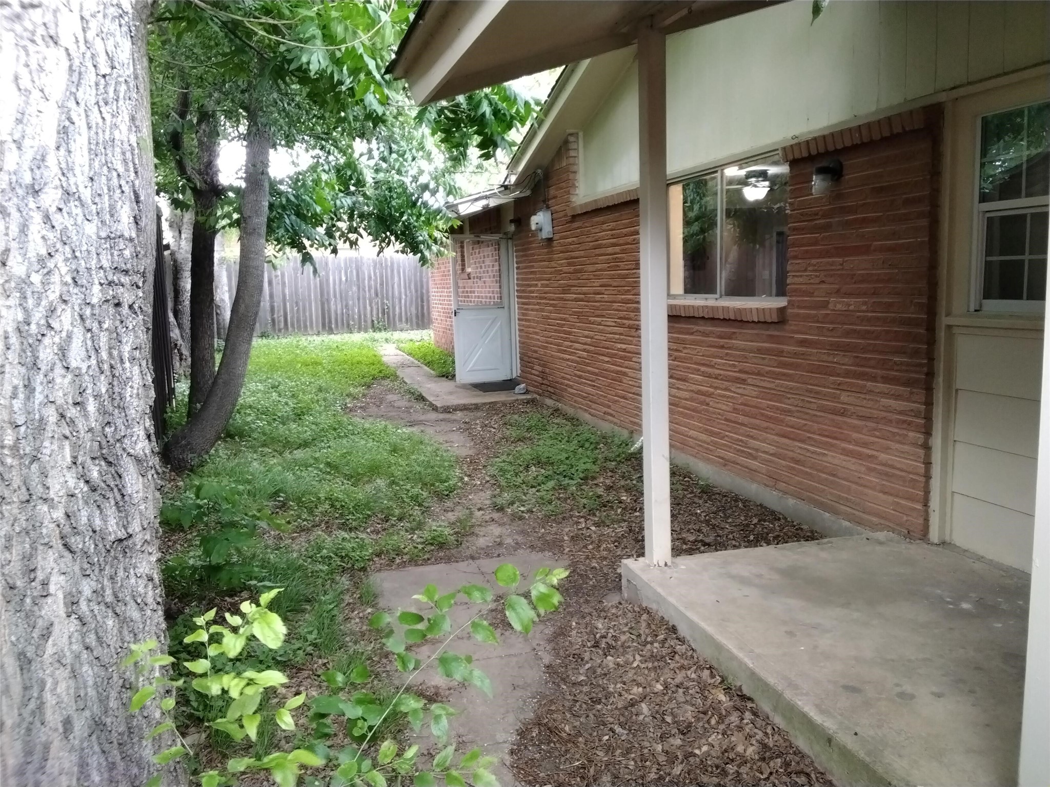 423 Columbia Circle Irving TX 75062