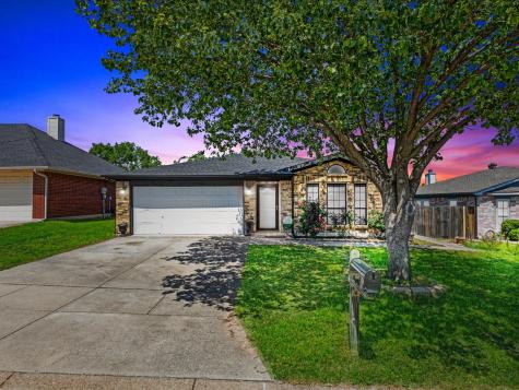 10208 Maria Drive Fort Worth TX 76108