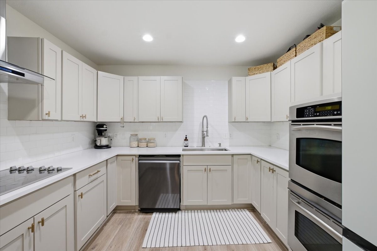 1905 Dakar Road E Fort Worth TX 76116