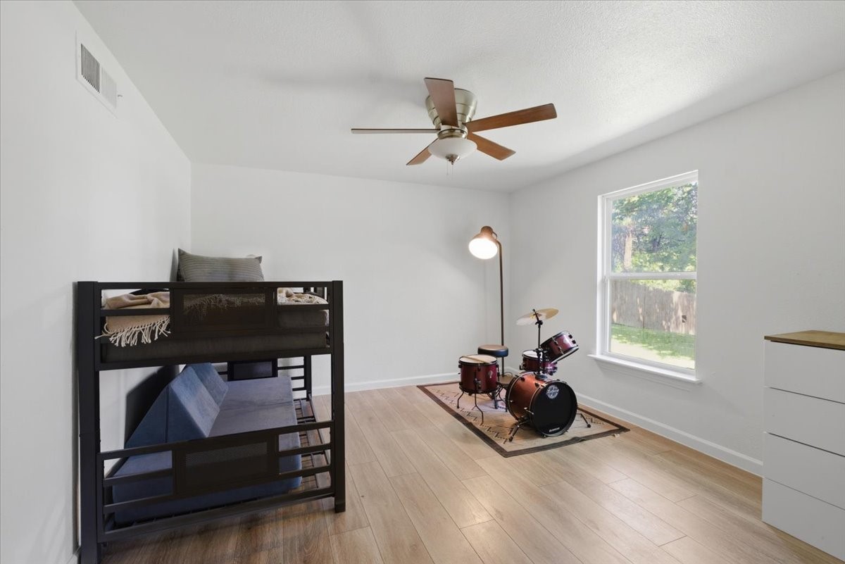 1905 Dakar Road E Fort Worth TX 76116