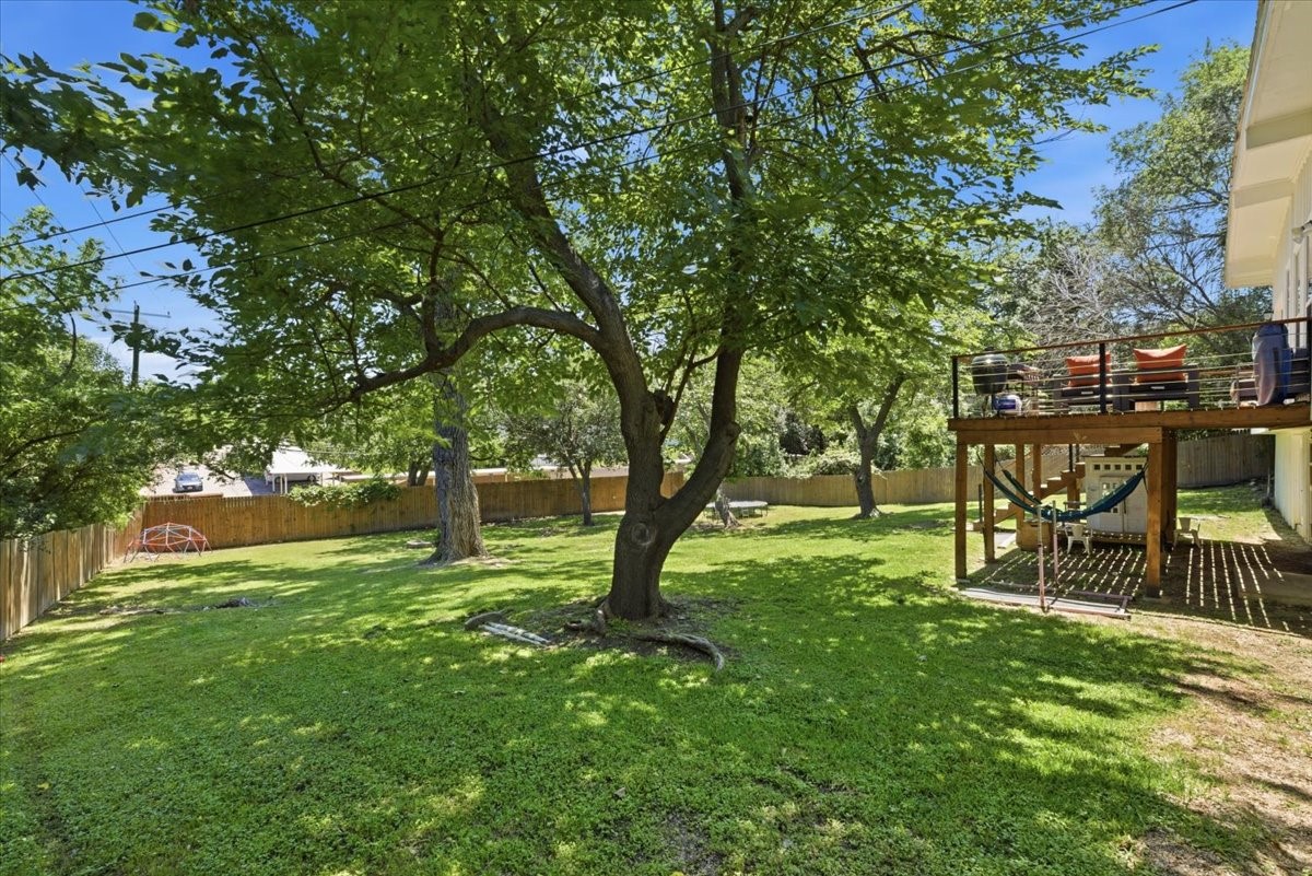 1905 Dakar Road E Fort Worth TX 76116