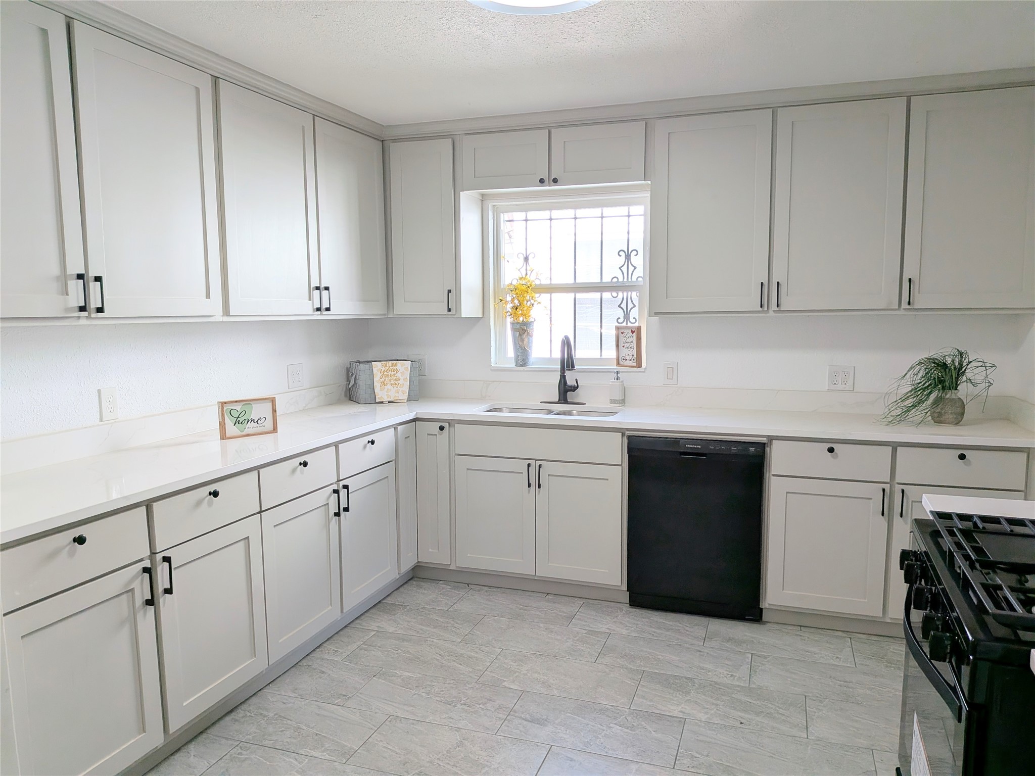 3051 Utah Avenue Dallas TX 75216