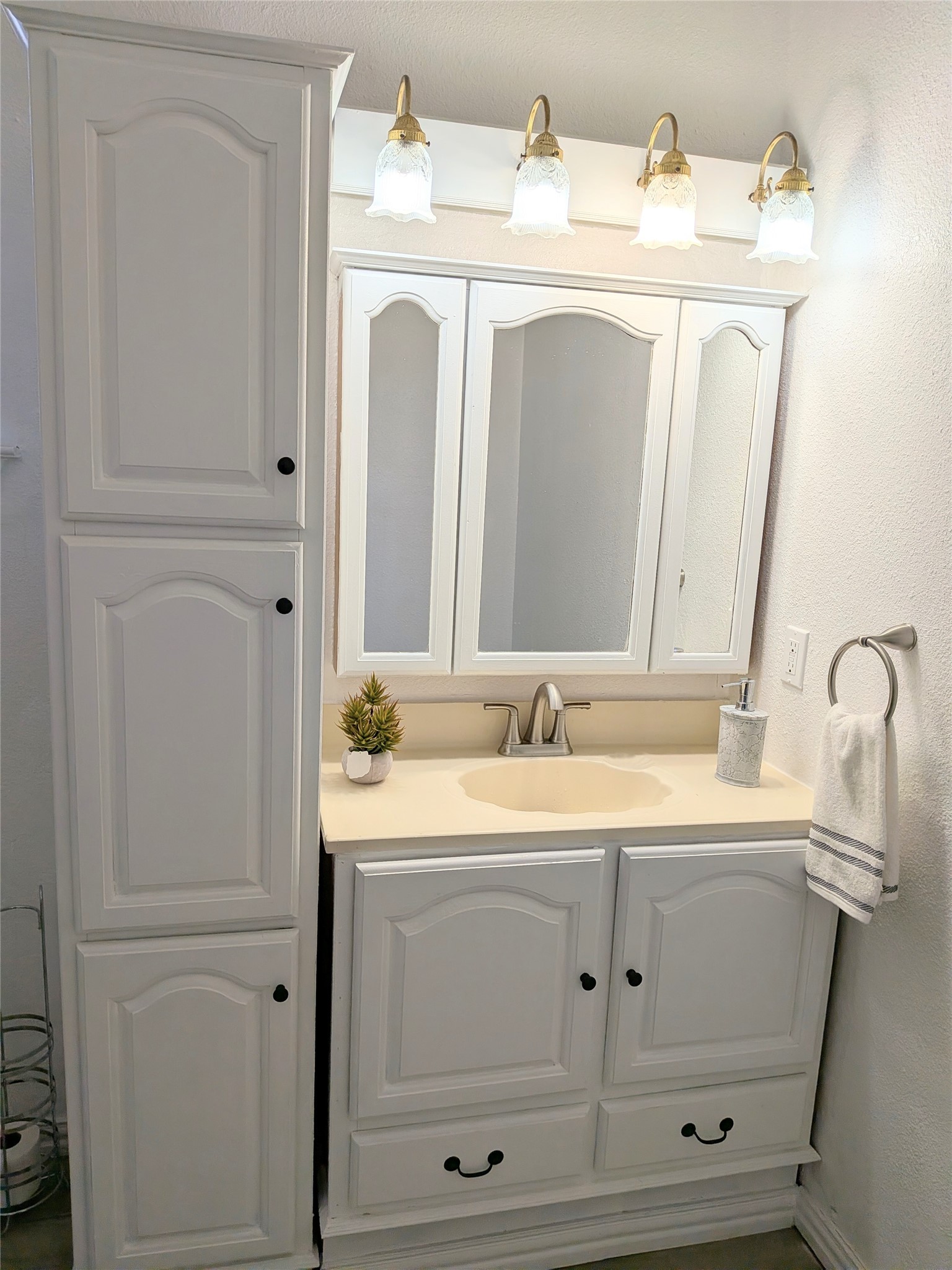 3051 Utah Avenue Dallas TX 75216