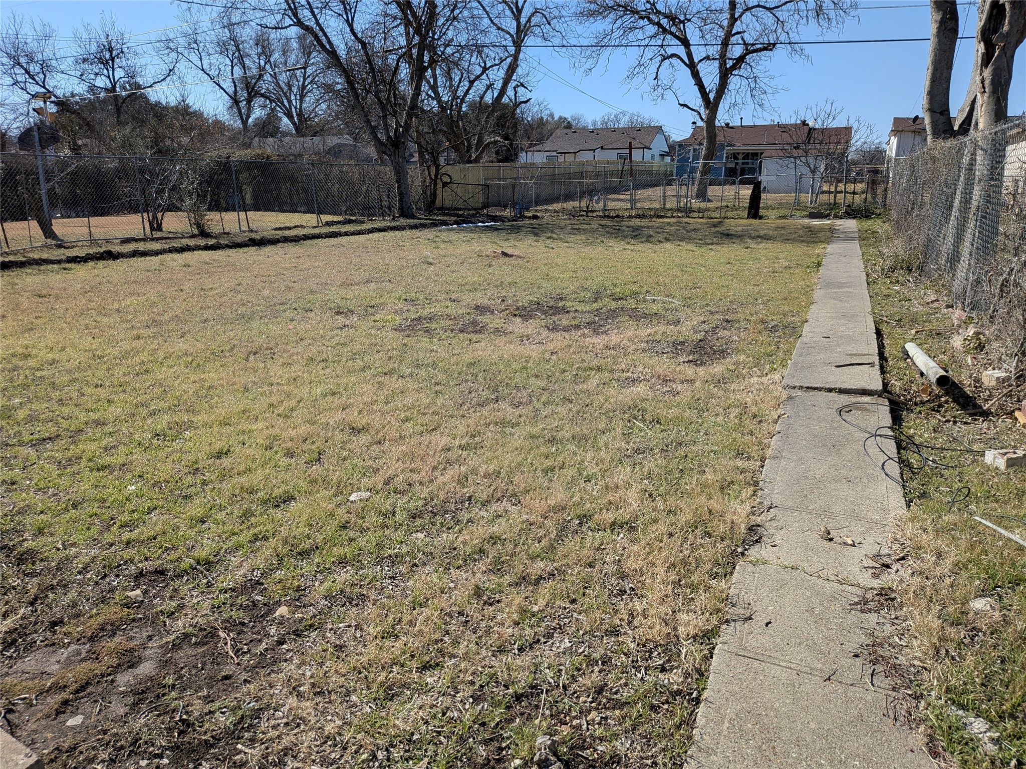 3051 Utah Avenue Dallas TX 75216