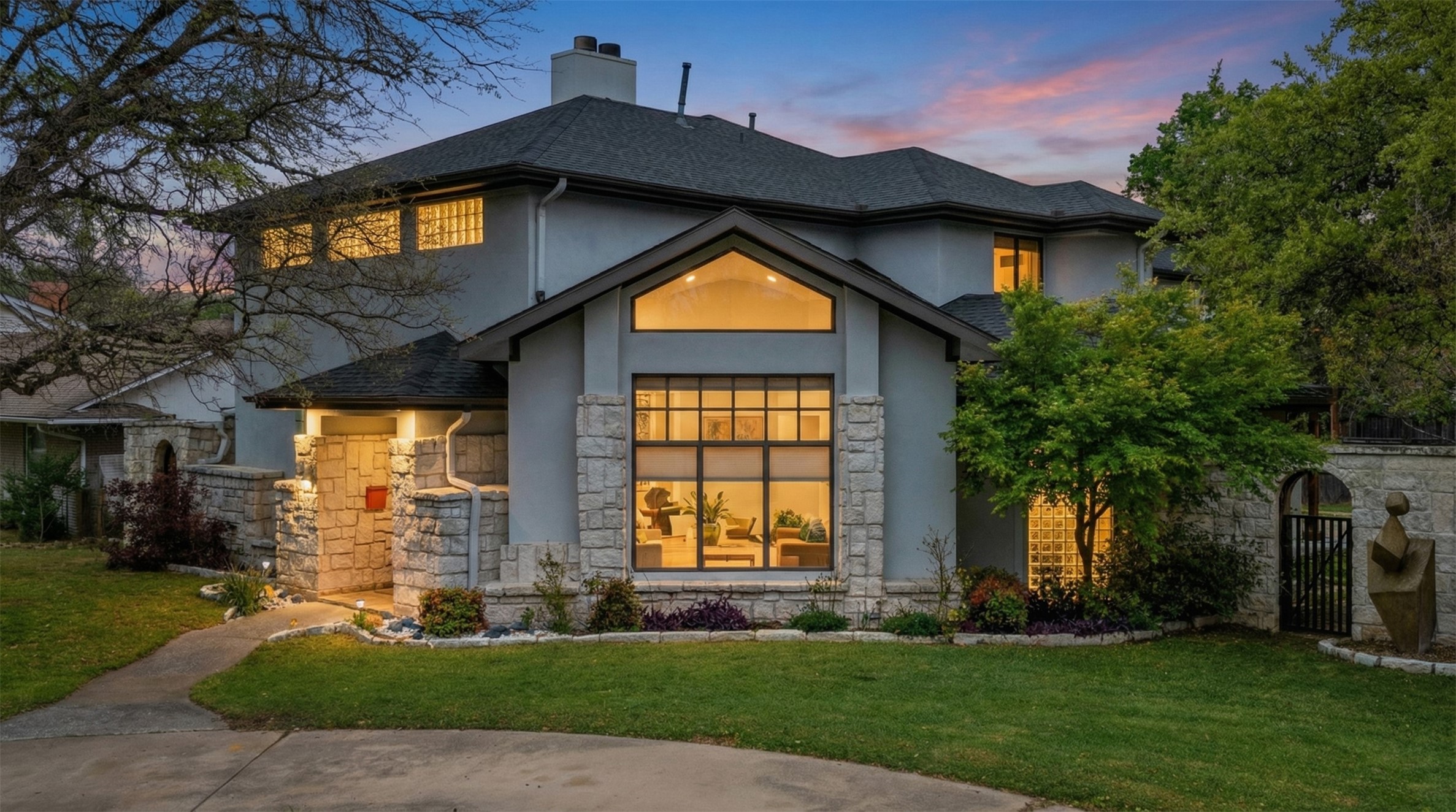 3371 Regent Drive Dallas TX 75229