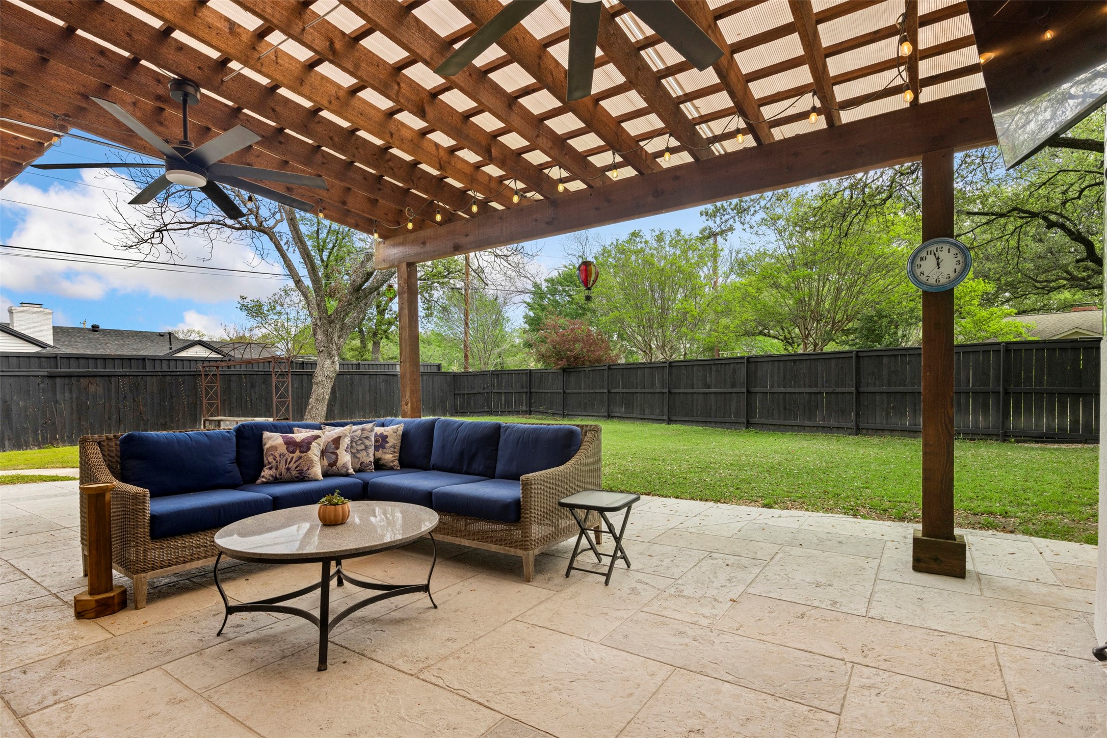 3371 Regent Drive Dallas TX 75229
