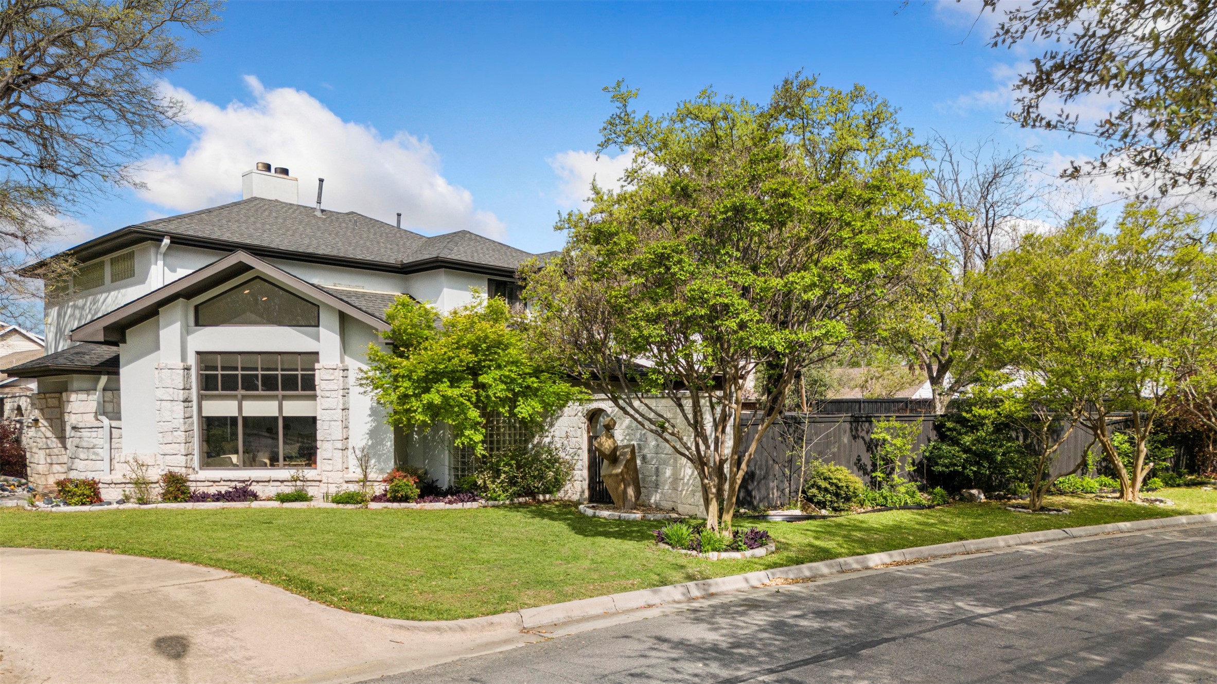3371 Regent Drive Dallas TX 75229