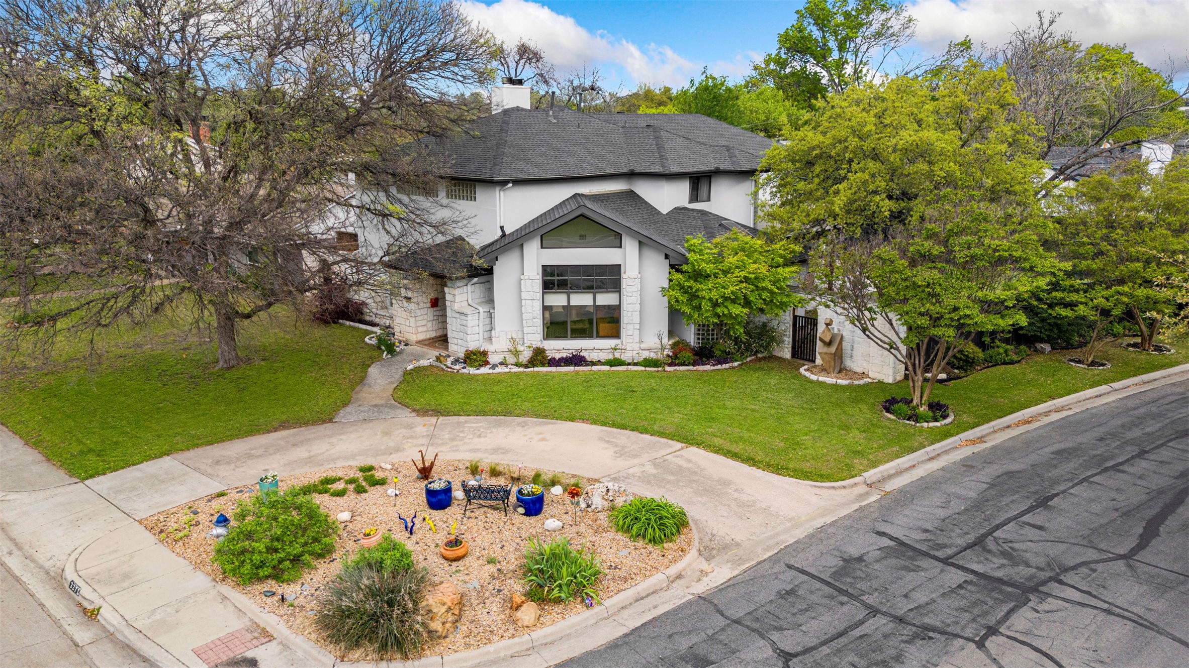 3371 Regent Drive Dallas TX 75229