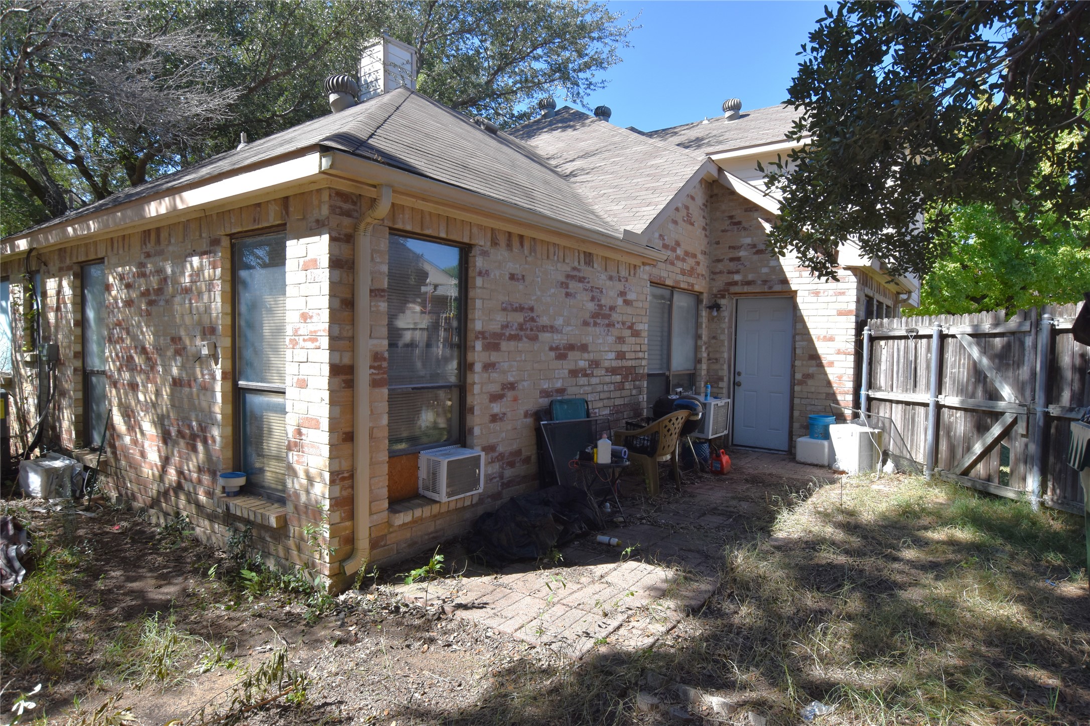 1722 Twin Court Place Garland TX 75044