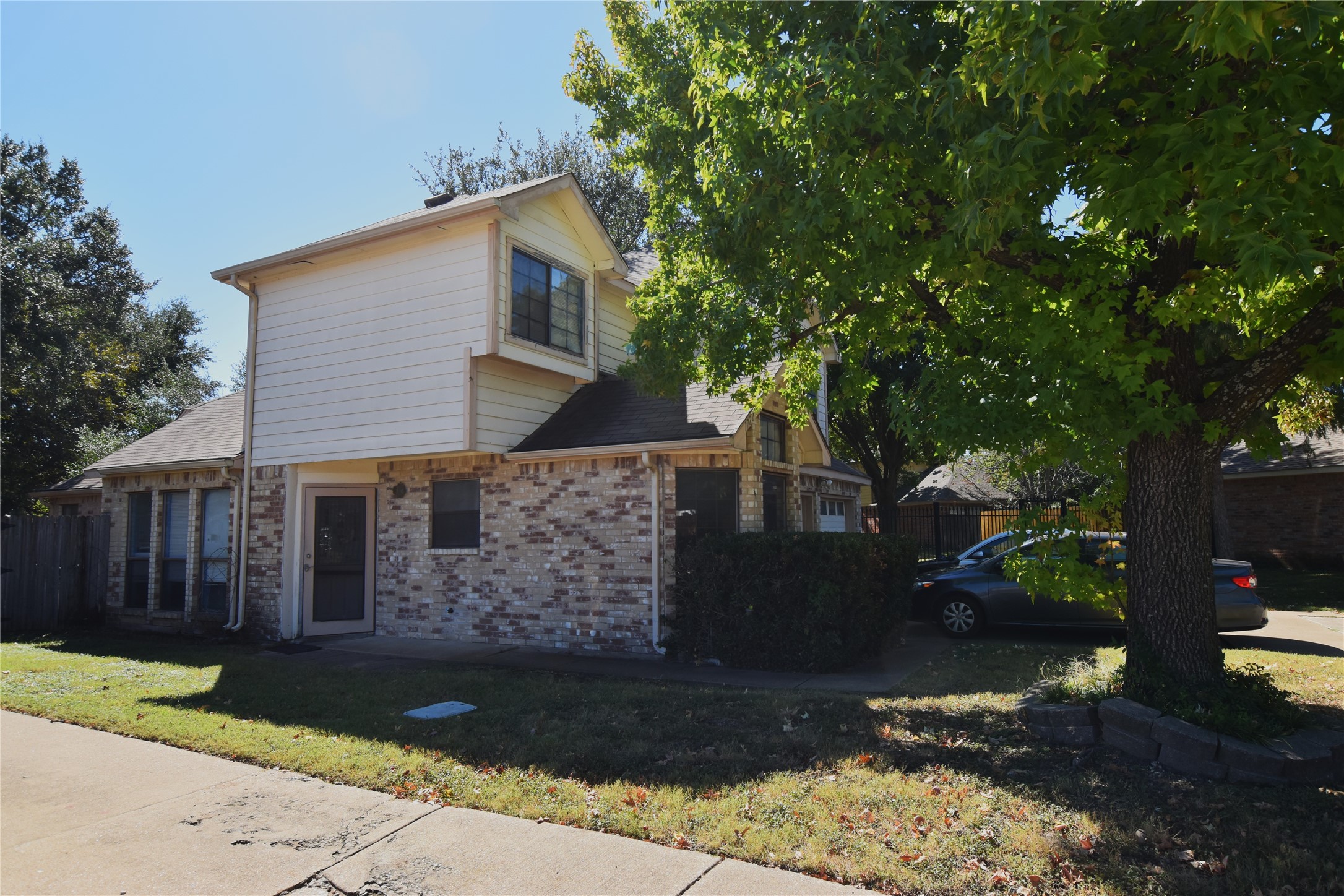 1722 Twin Court Place Garland TX 75044
