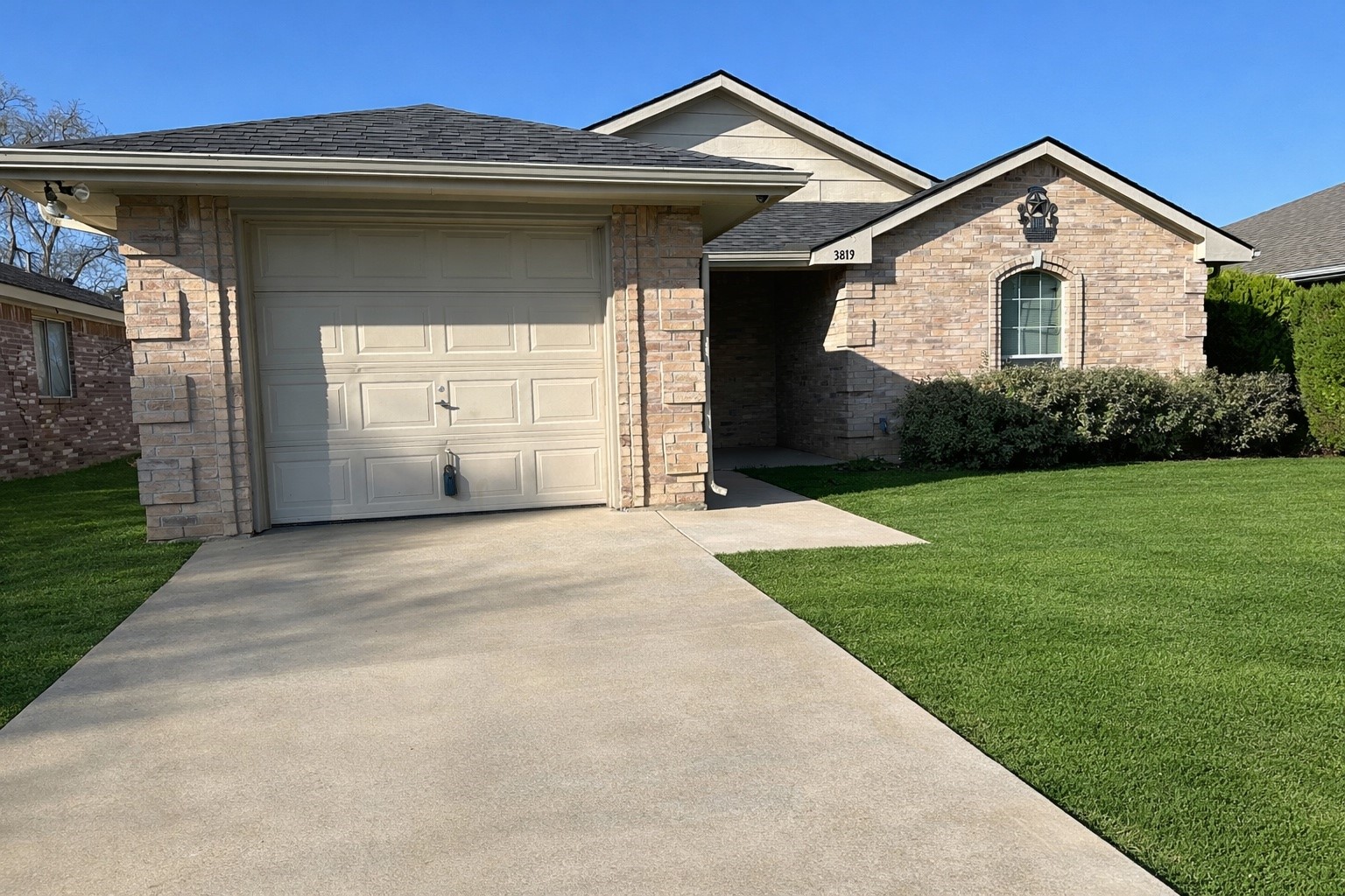 3819 Kiest Valley Court Dallas TX 75233