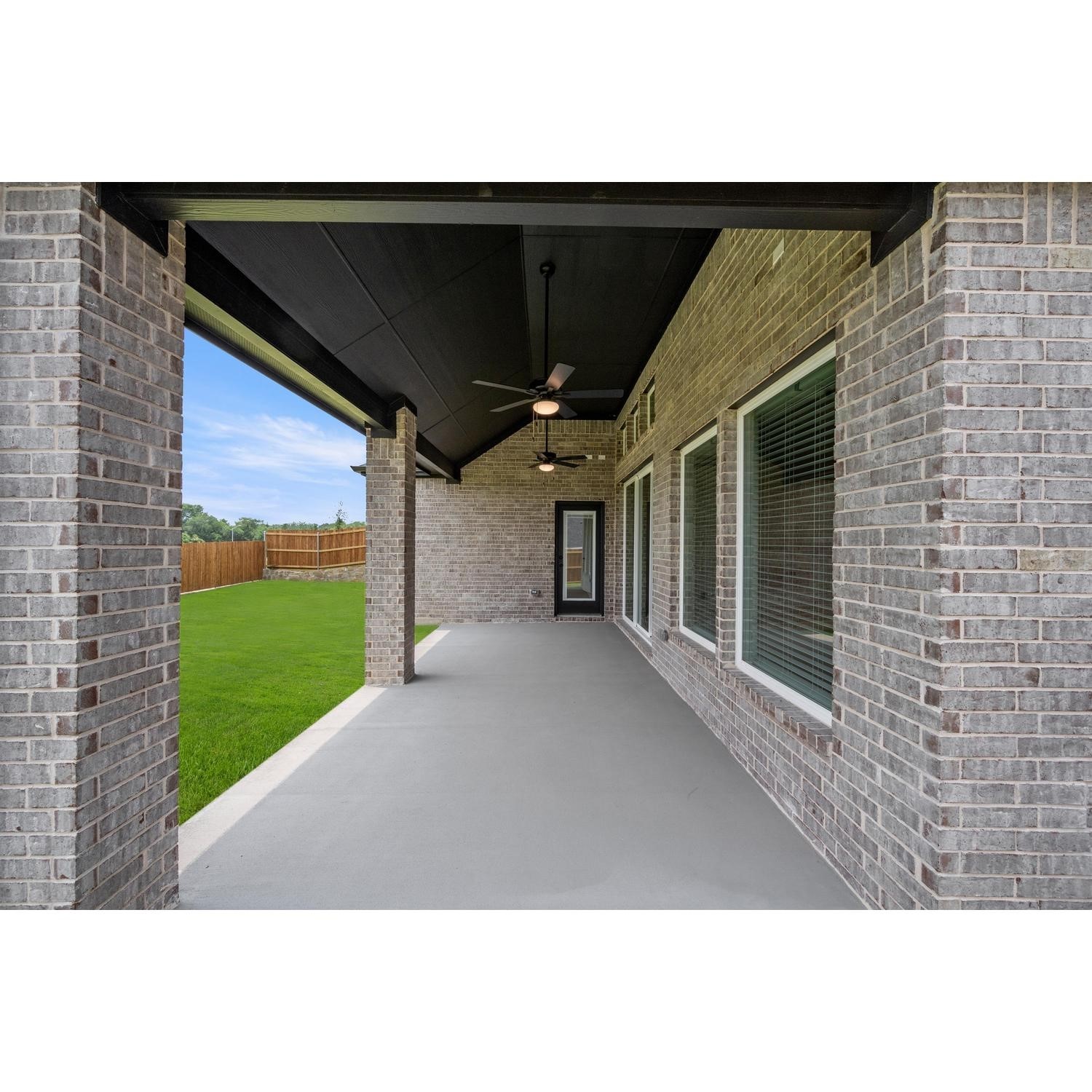 1128 Willow Lake Drive Desoto TX 75115