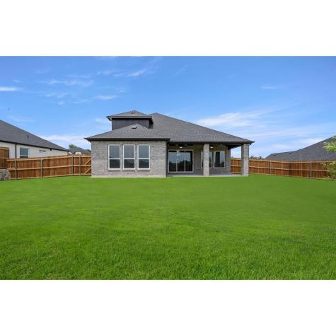 1128 Willow Lake Drive Desoto TX 75115