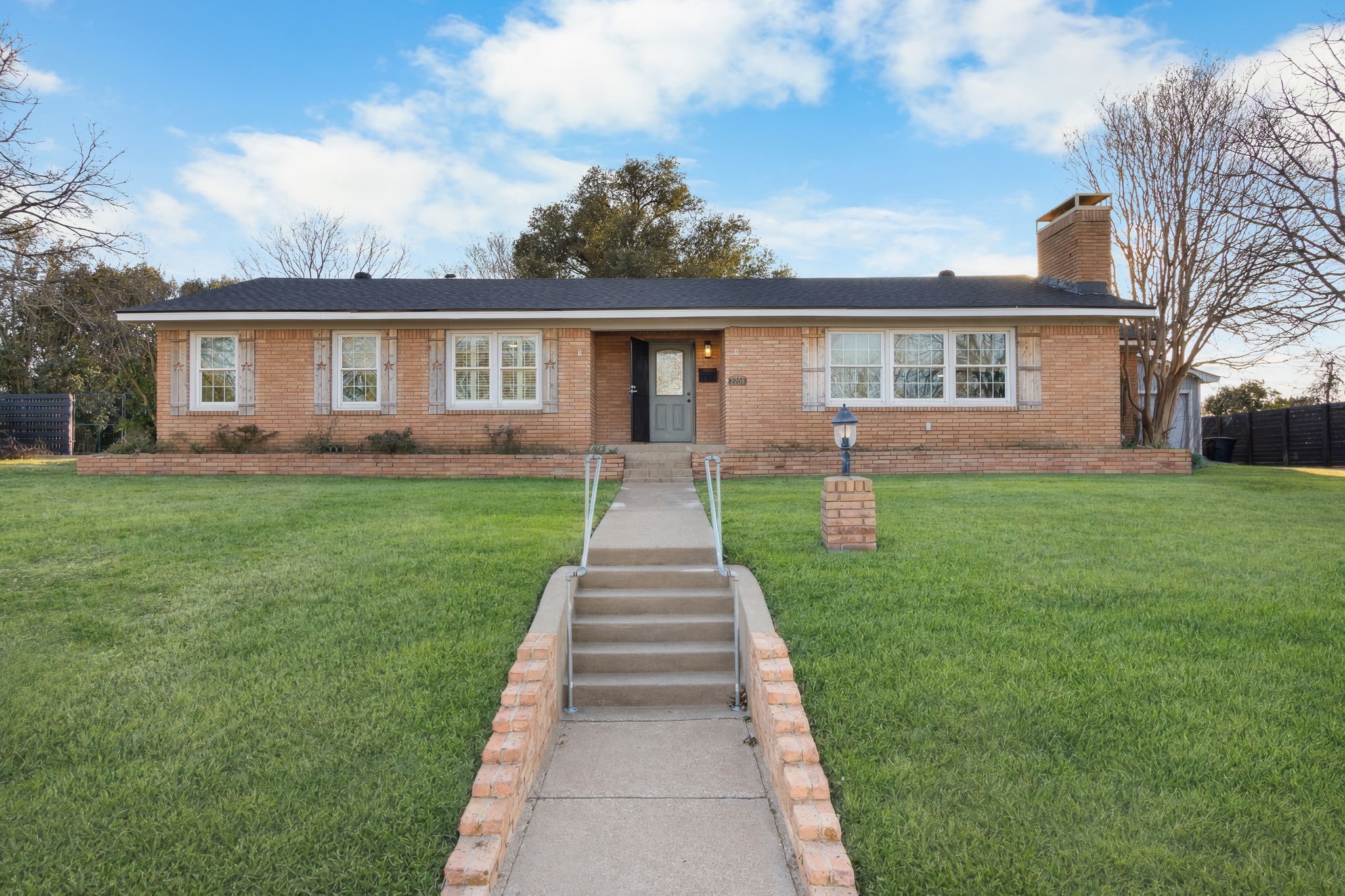 2208 Lake Ridge Circle Waco TX 76710