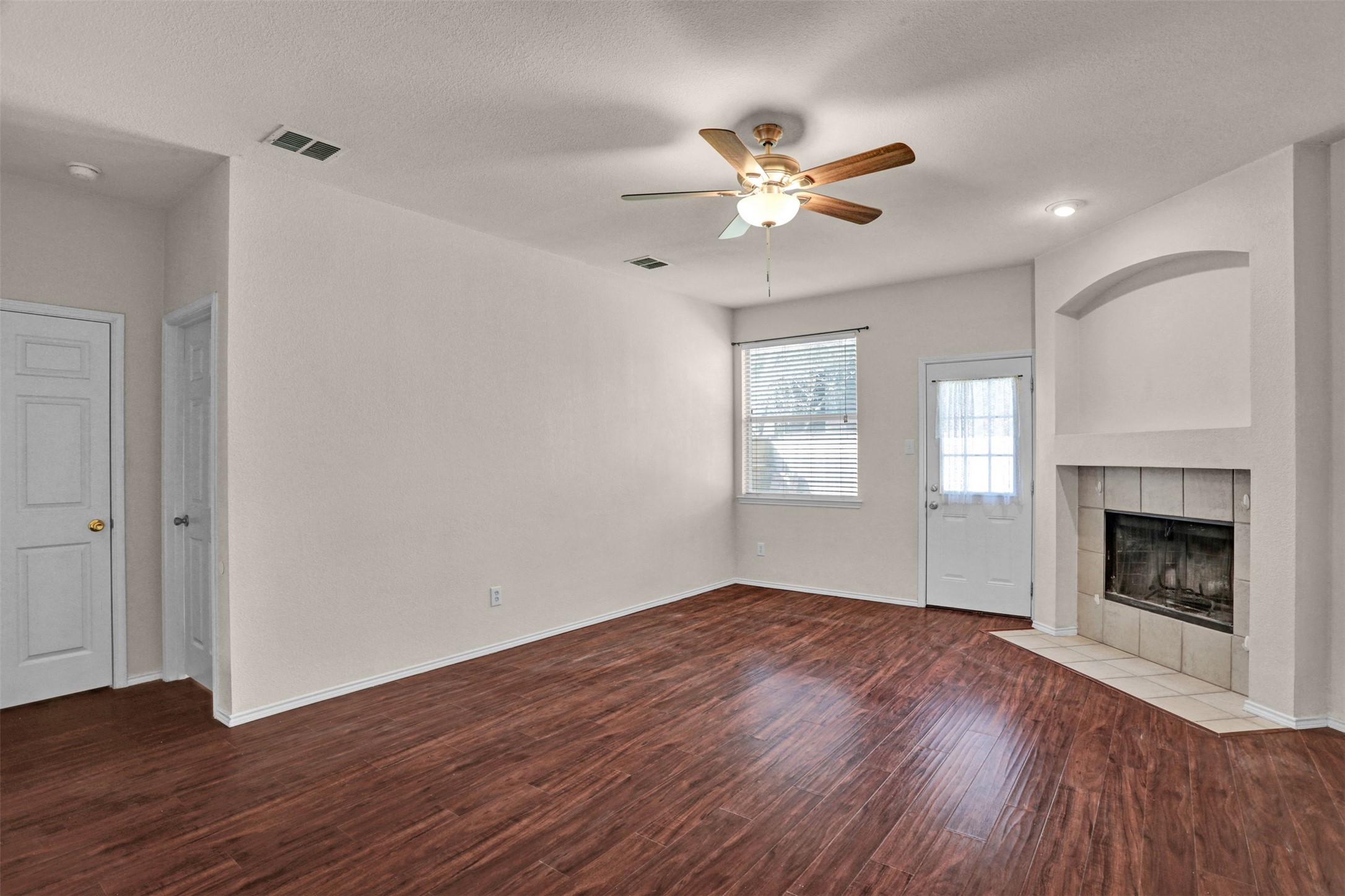 2416 Dalhart Trail Mckinney TX 75072