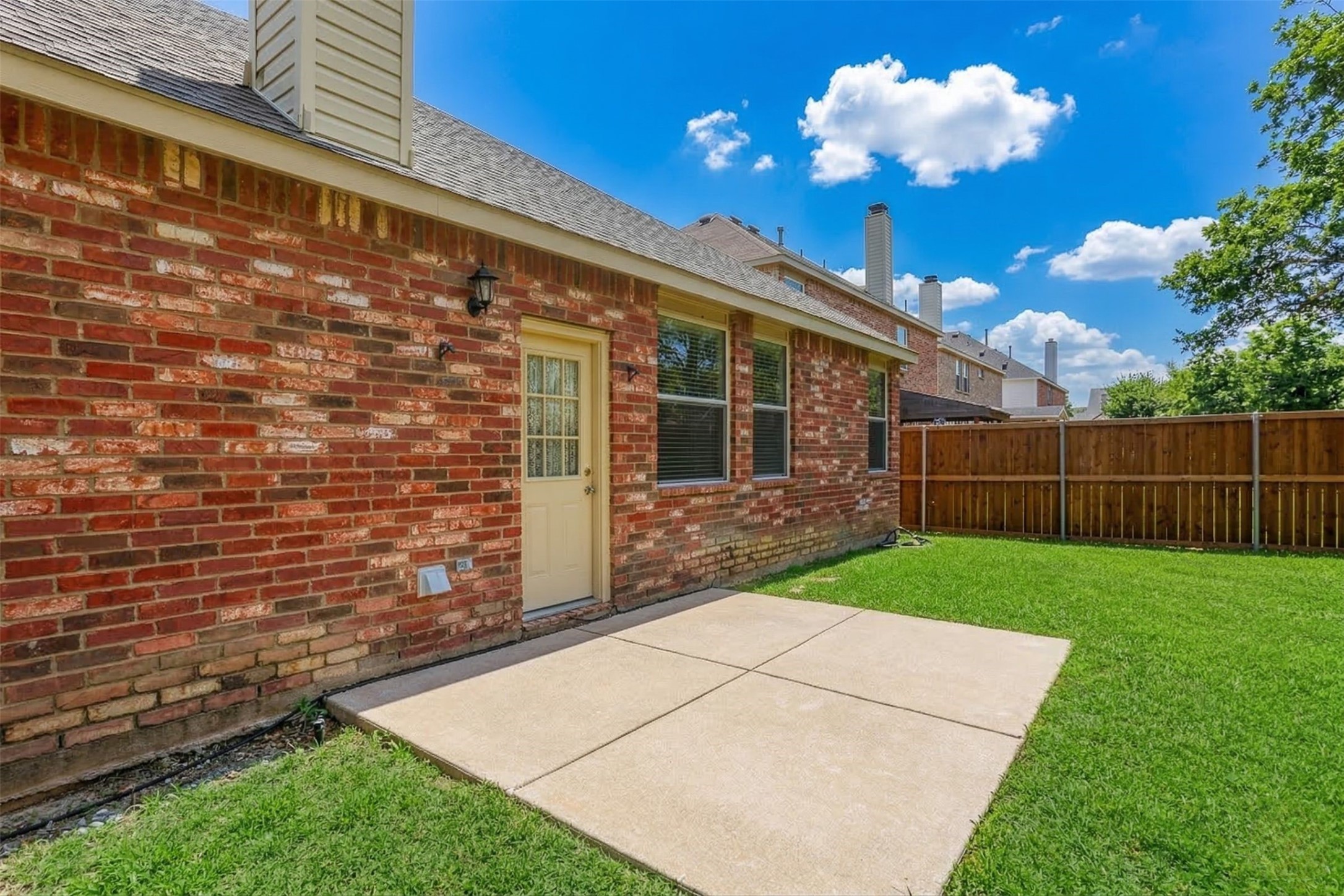 2416 Dalhart Trail Mckinney TX 75072