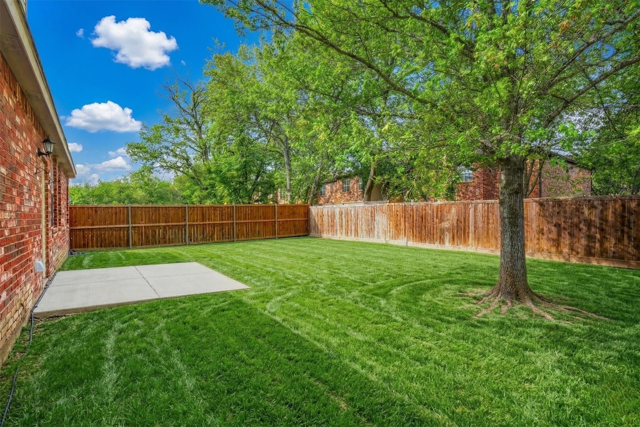 2416 Dalhart Trail Mckinney TX 75072