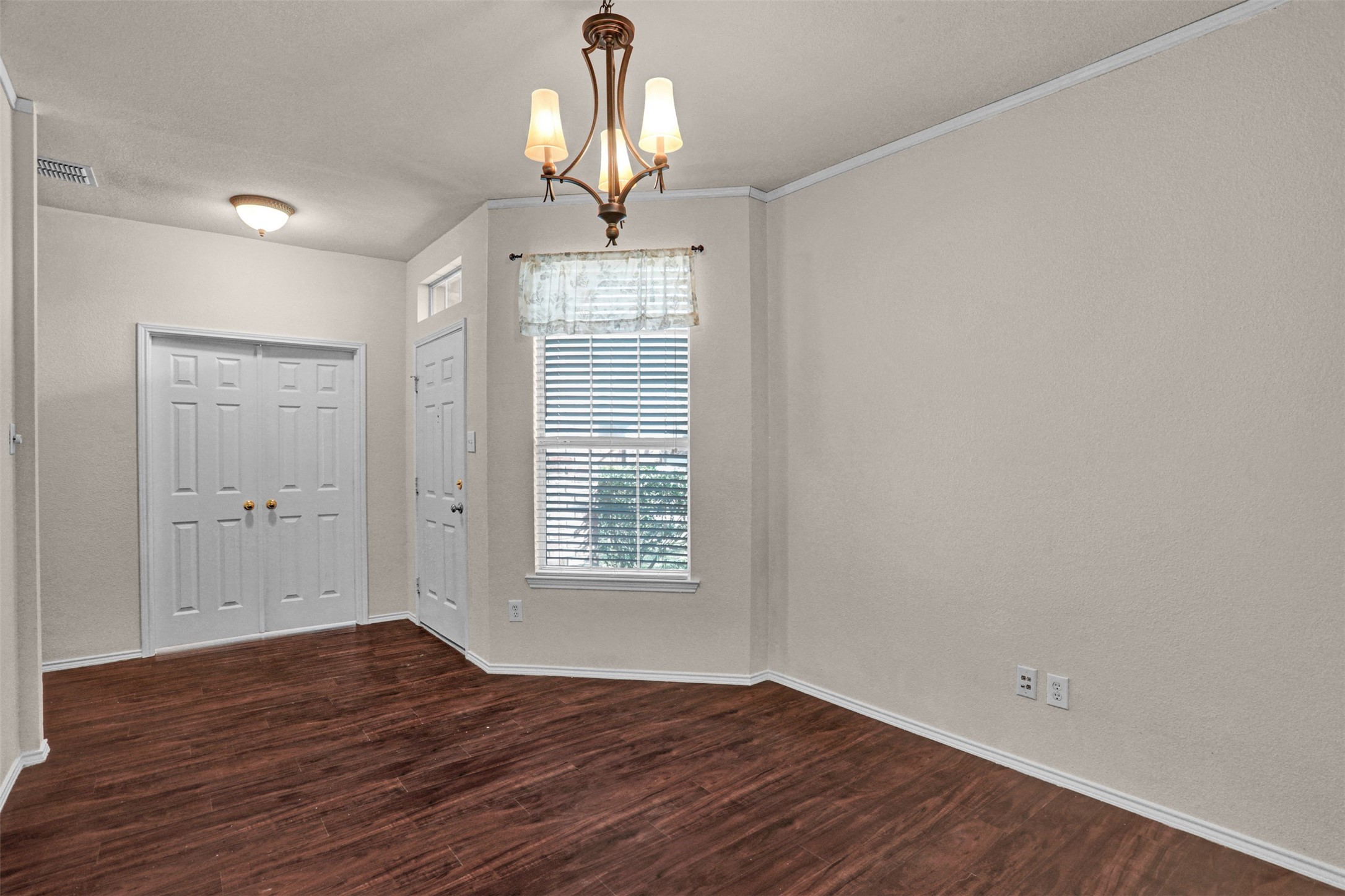 2416 Dalhart Trail Mckinney TX 75072