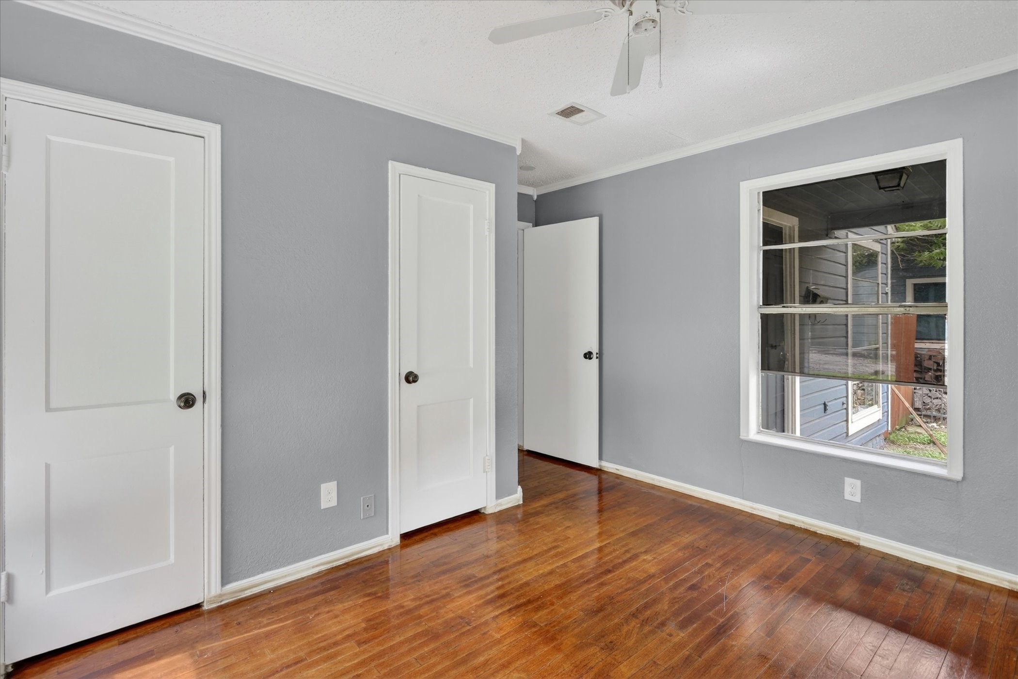 8752 Woodcastle Drive Dallas TX 75217