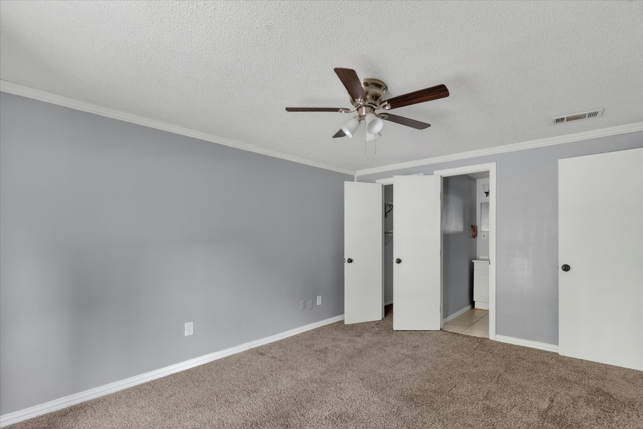 8752 Woodcastle Drive Dallas TX 75217