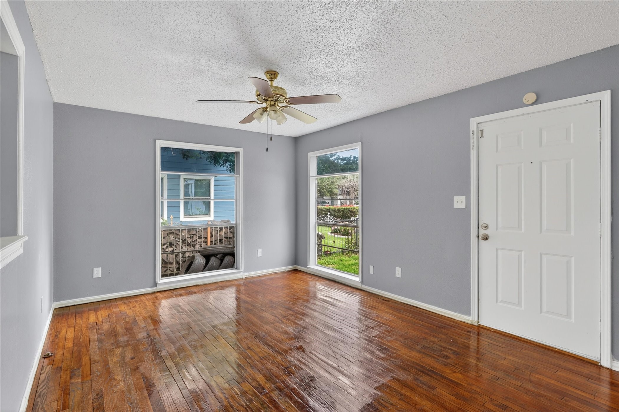 8752 Woodcastle Drive Dallas TX 75217