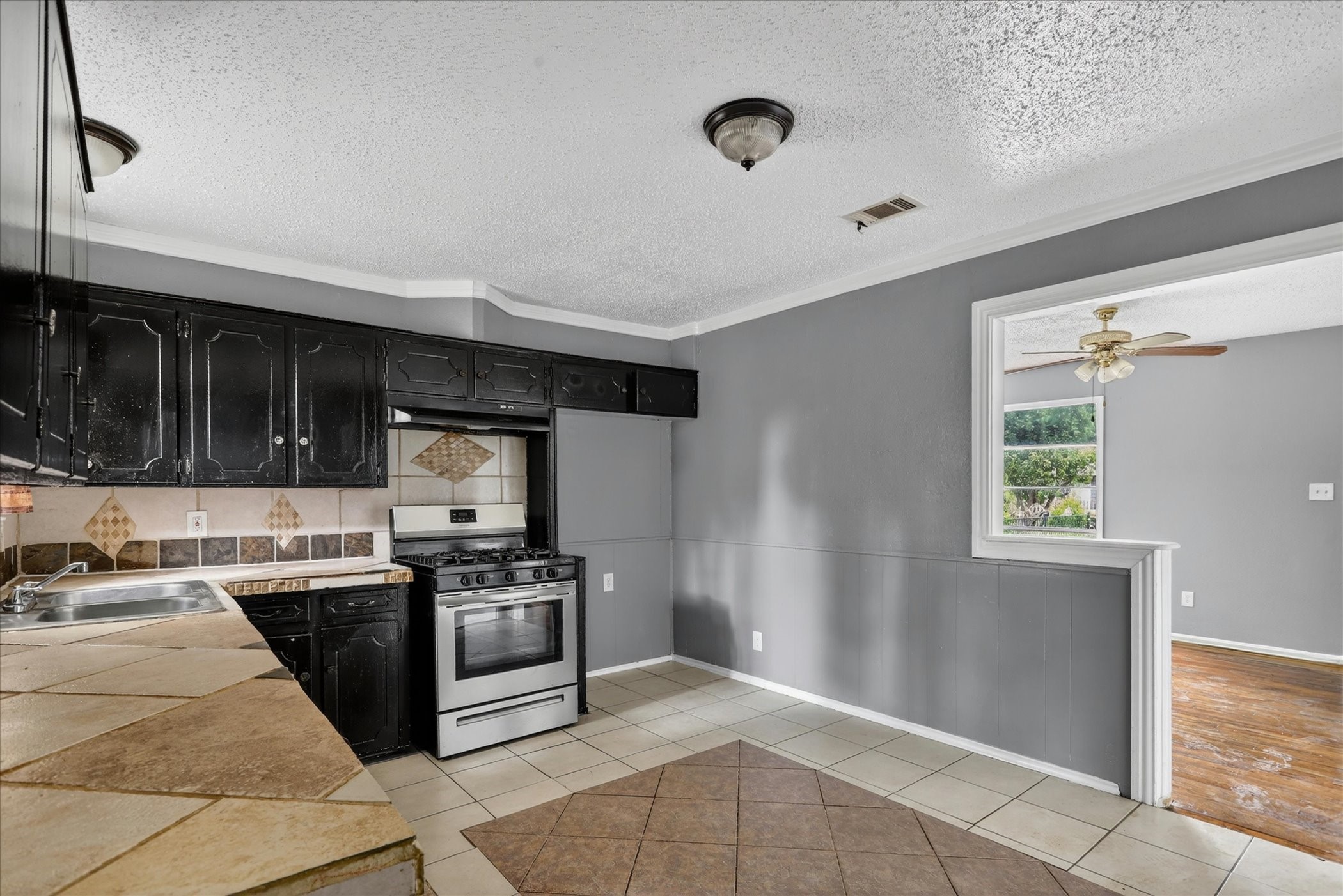 8752 Woodcastle Drive Dallas TX 75217