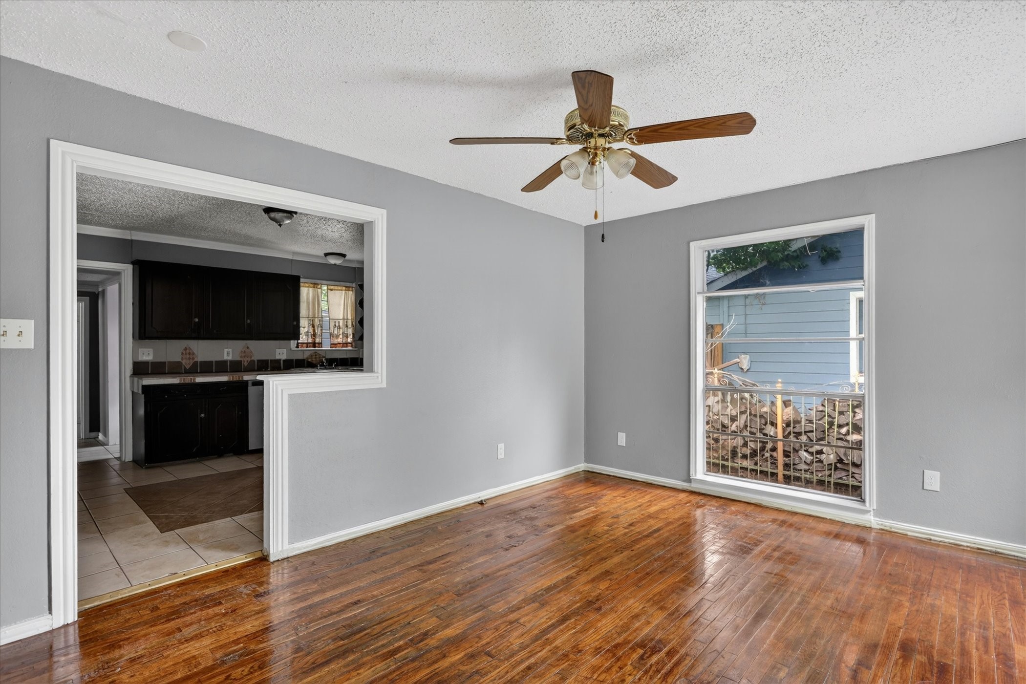 8752 Woodcastle Drive Dallas TX 75217