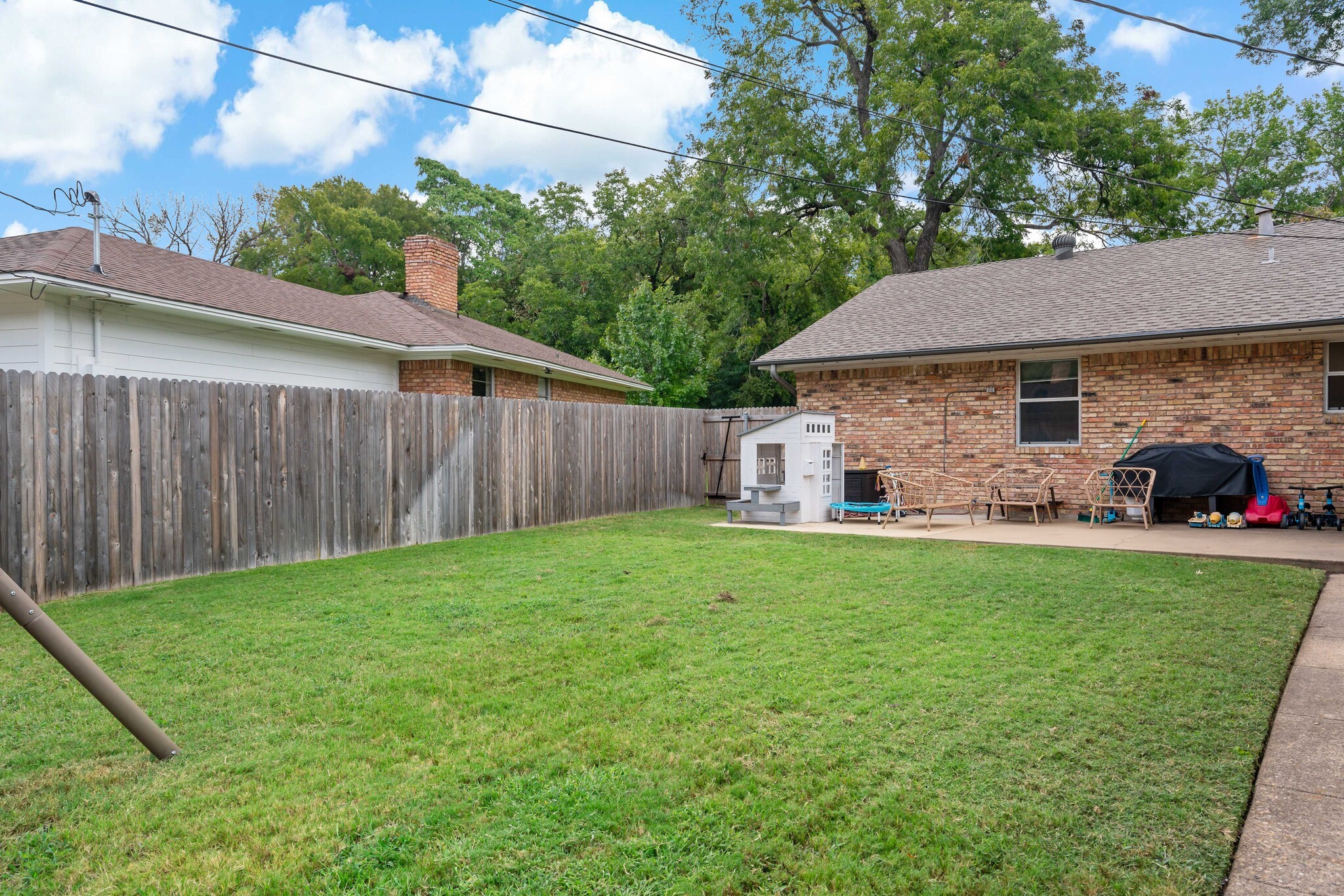 10427 Sinclair Avenue Dallas TX 75218
