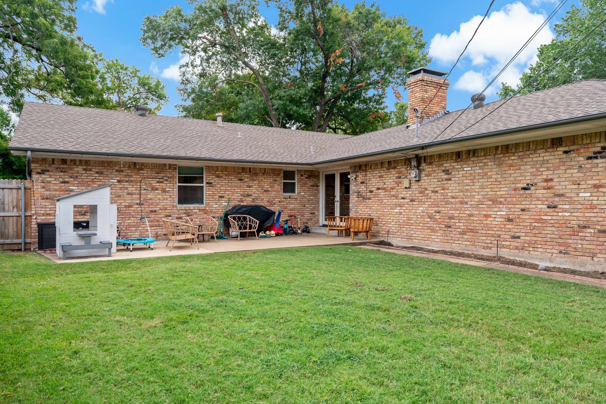 10427 Sinclair Avenue Dallas TX 75218